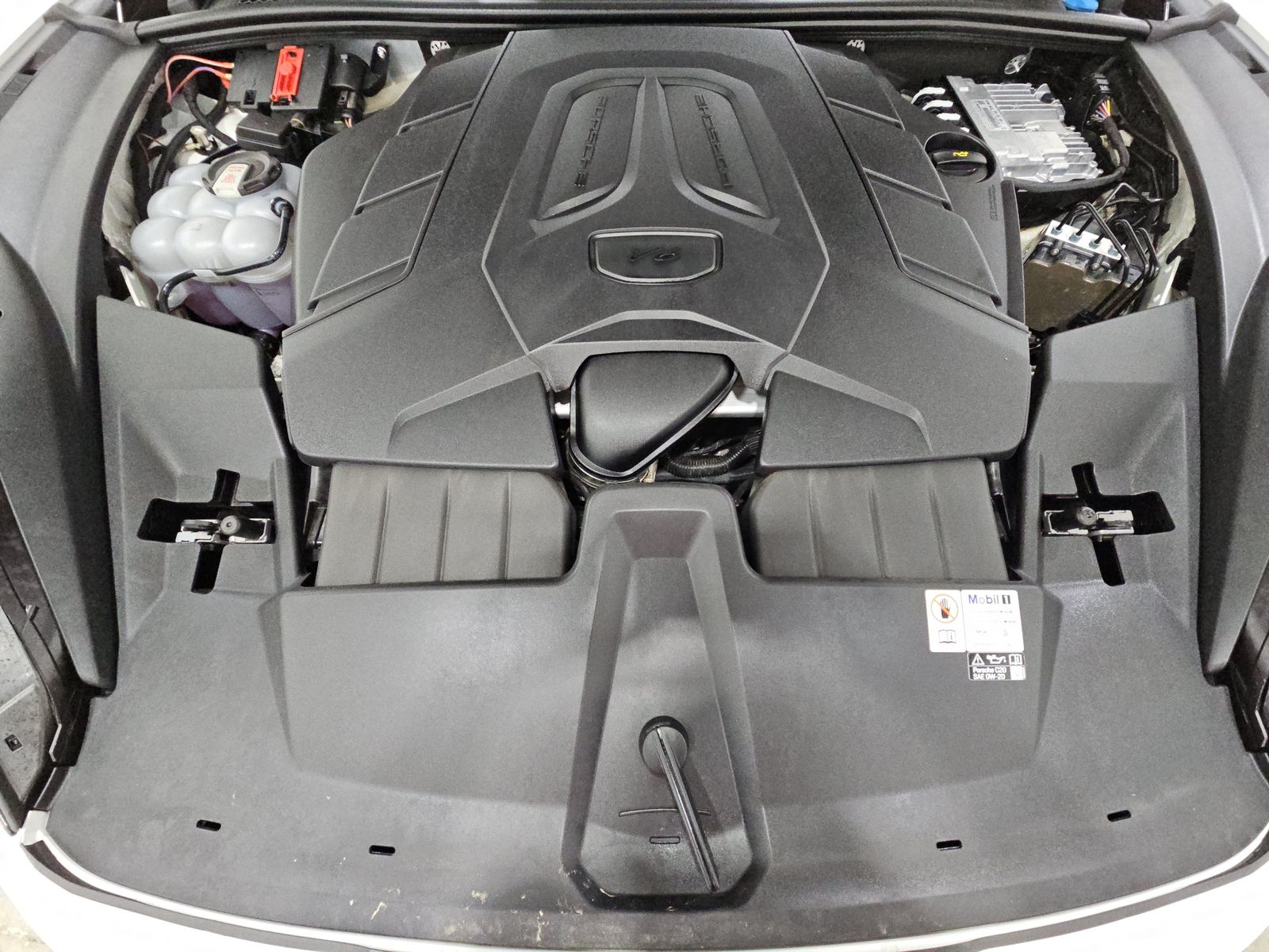 2024 Porsche Cayenne Base AWD