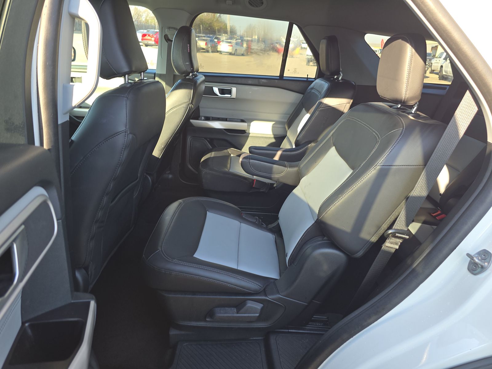 2023 Ford Explorer XLT AWD