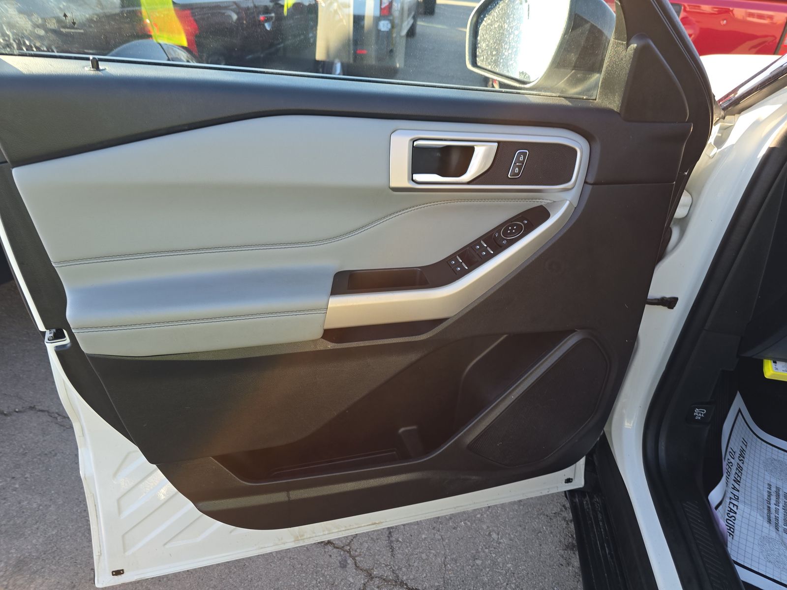 2023 Ford Explorer XLT AWD