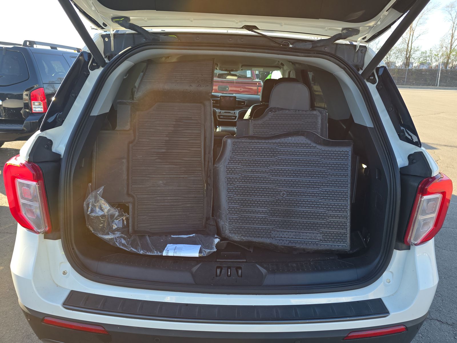 2023 Ford Explorer XLT AWD