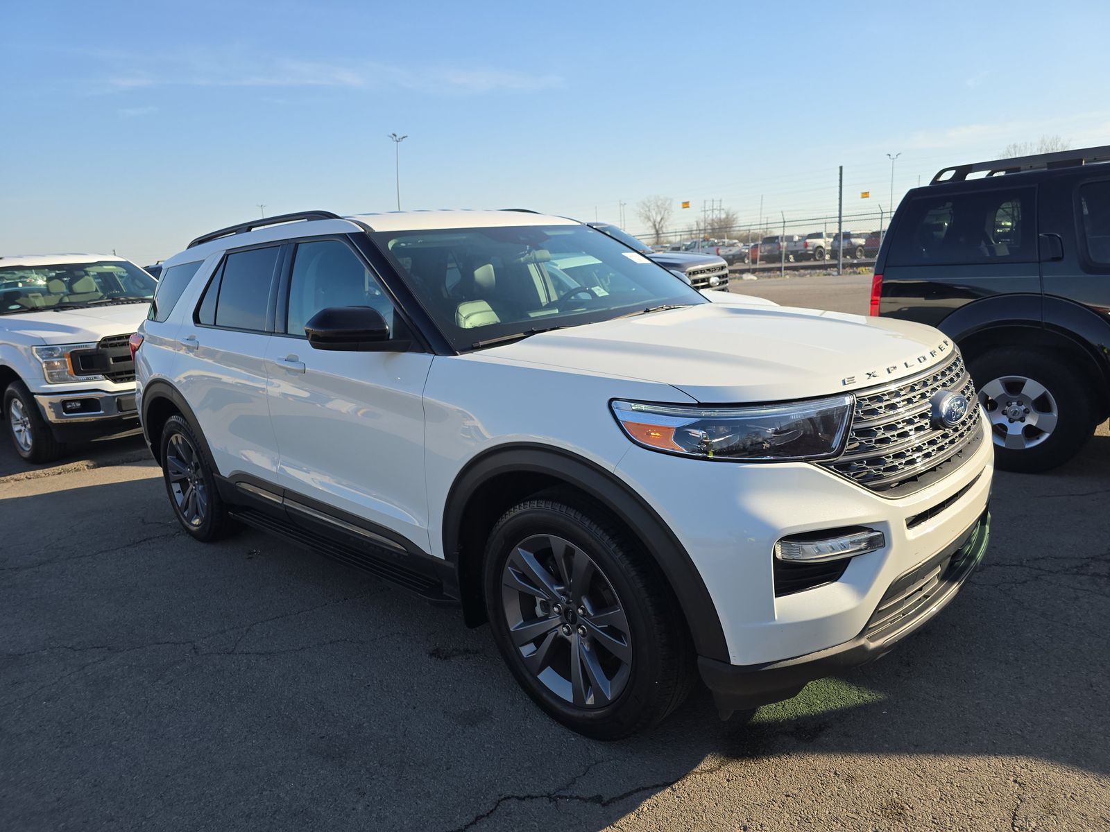 2023 Ford Explorer XLT AWD