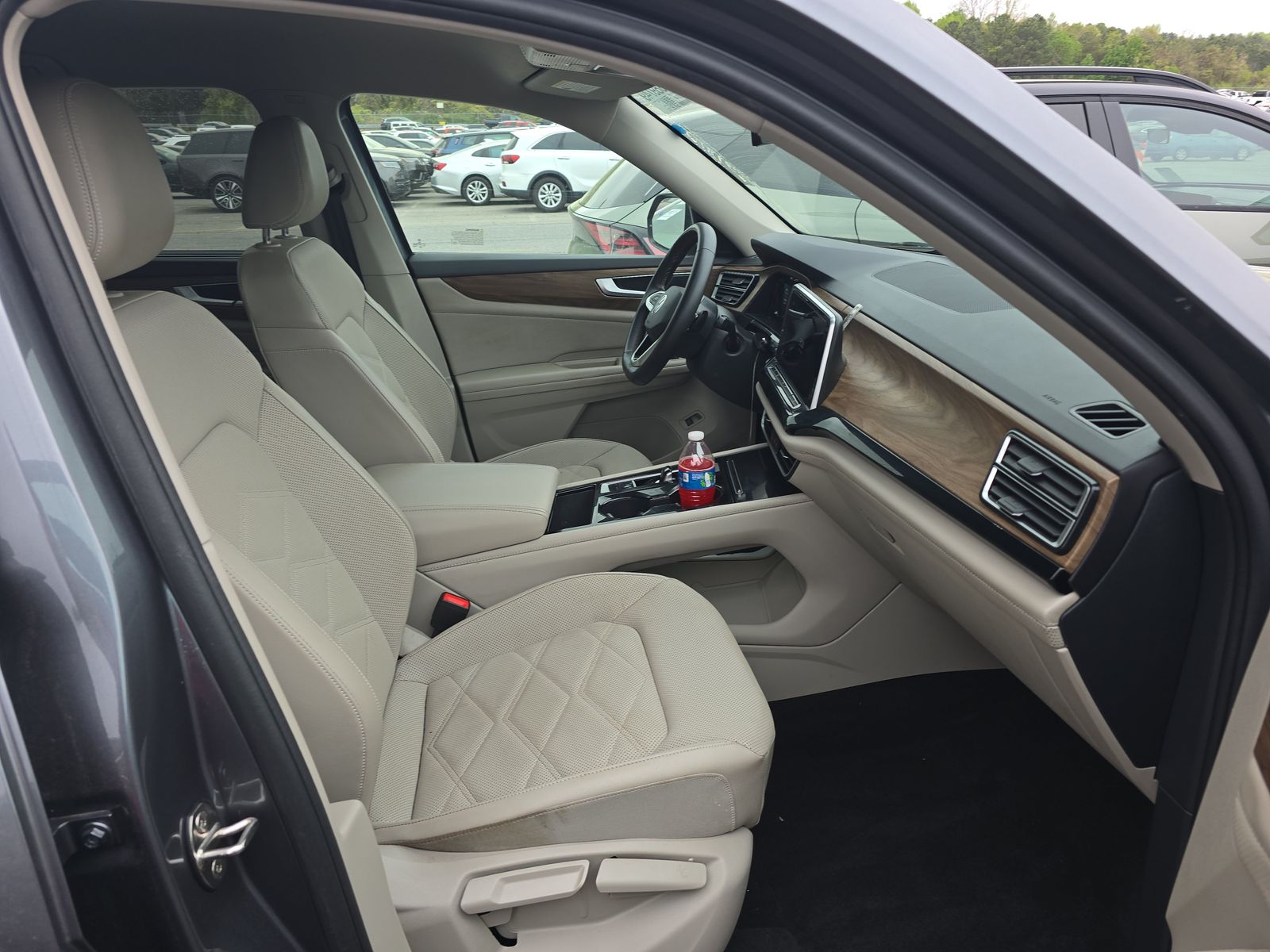 2024 Volkswagen Atlas 2.0T SE AWD