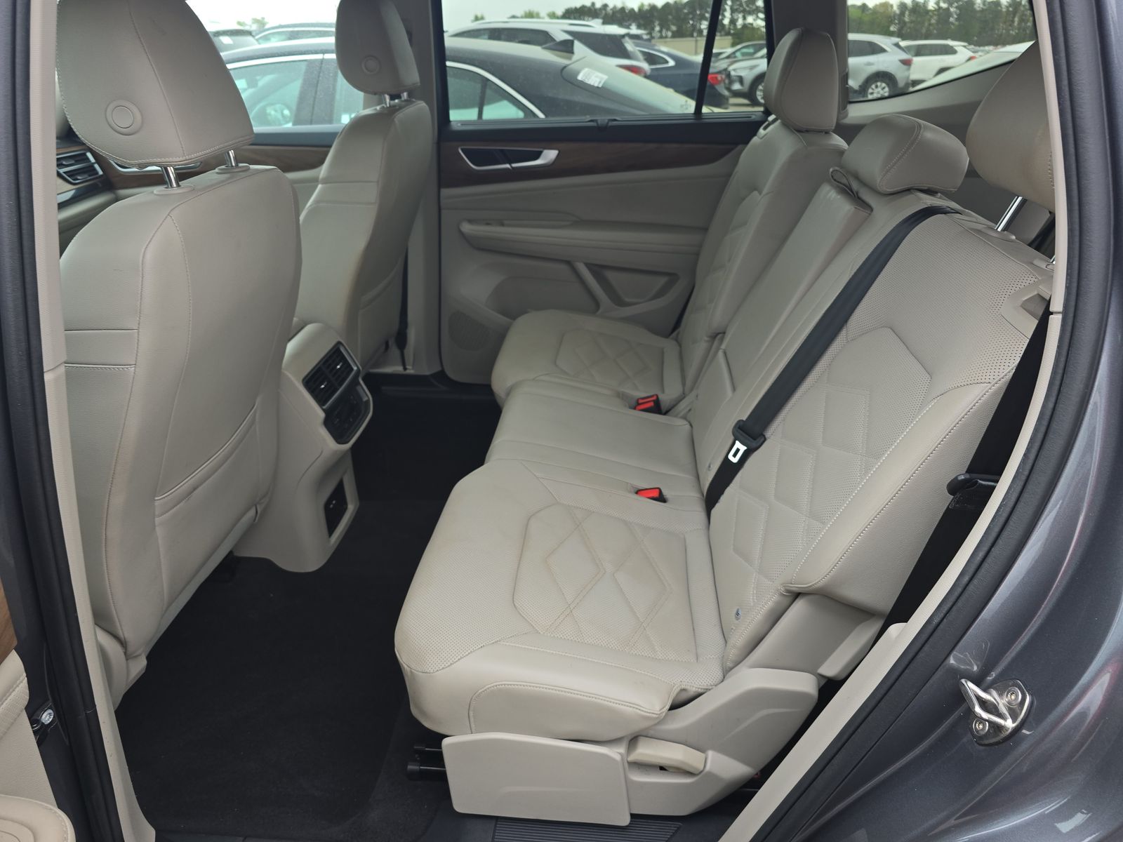 2024 Volkswagen Atlas 2.0T SE AWD