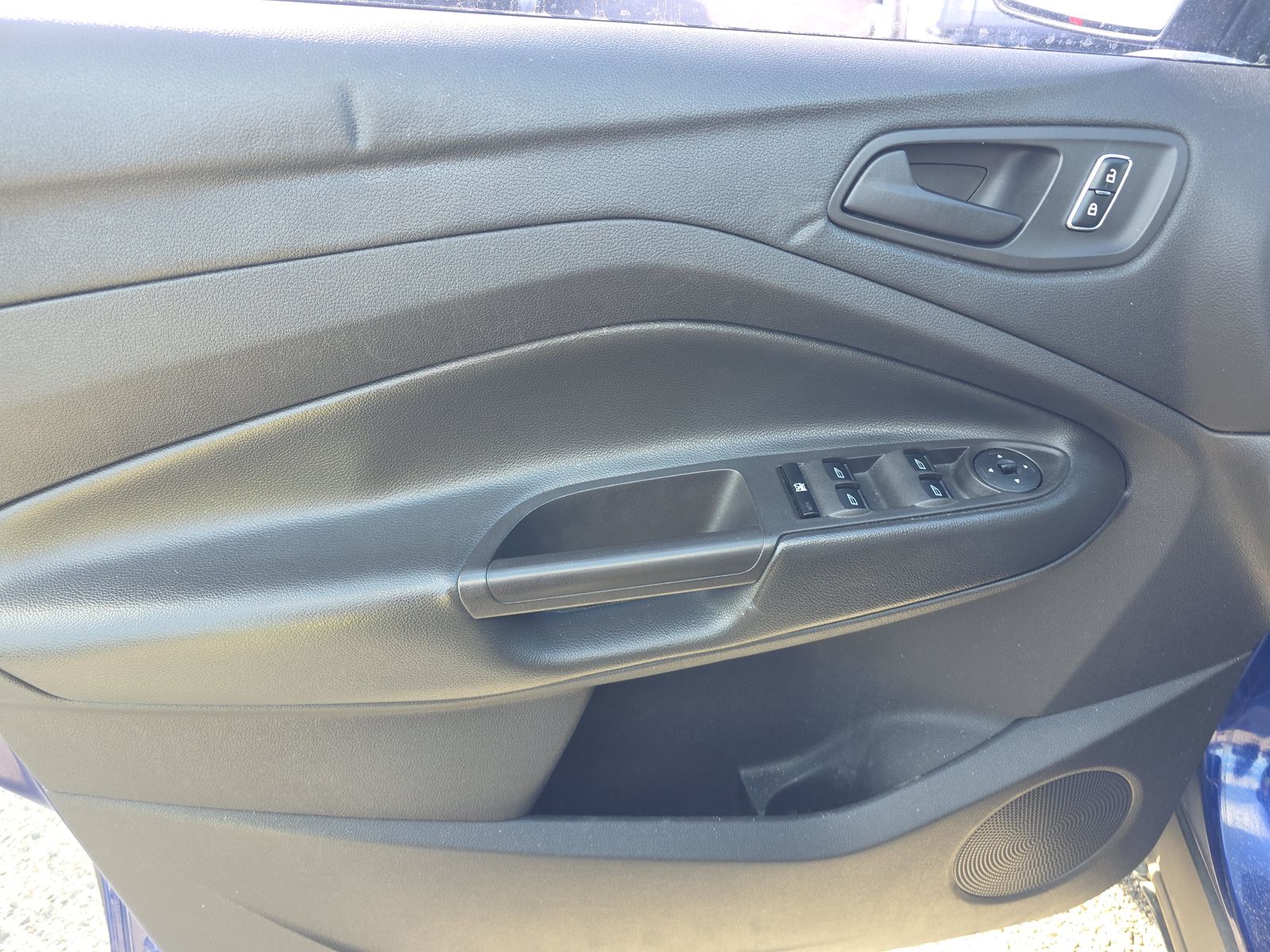 FORD ESCAPE - 10