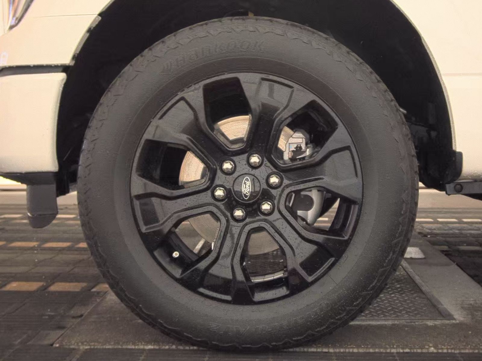 2023 Ford F-150 Hybrid Lariat AWD