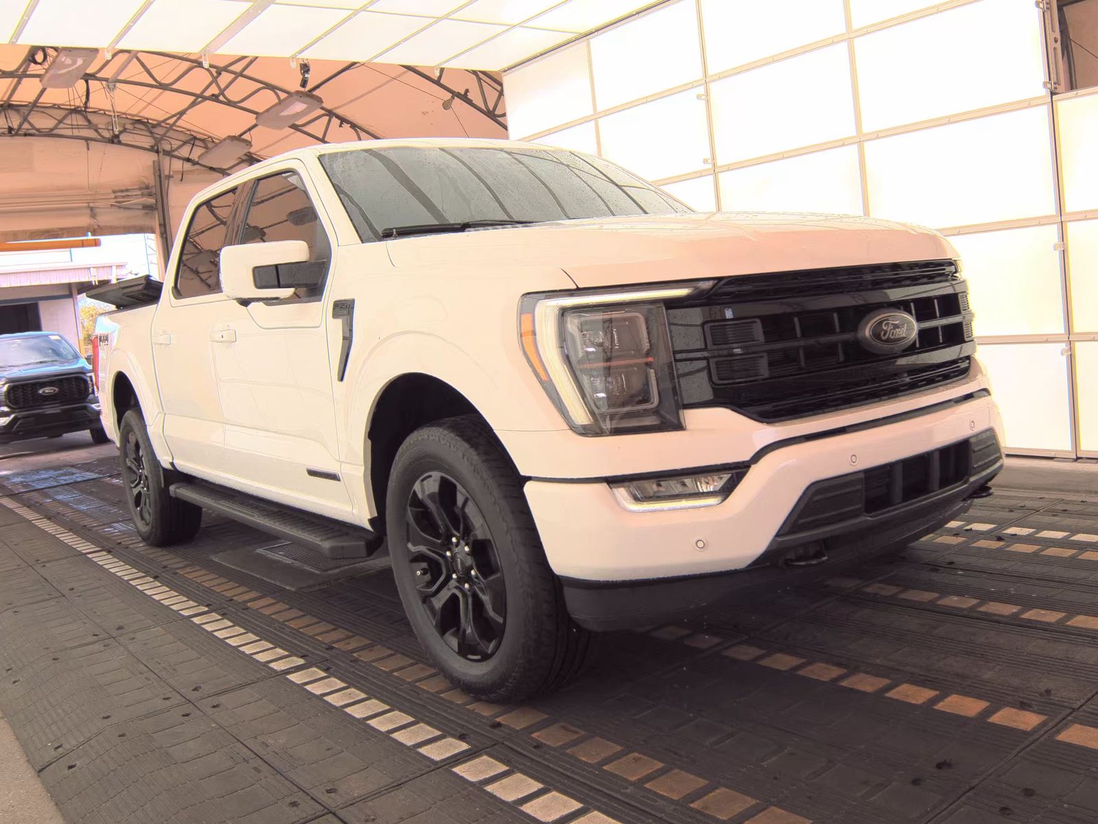 2023 Ford F-150 Hybrid Lariat AWD