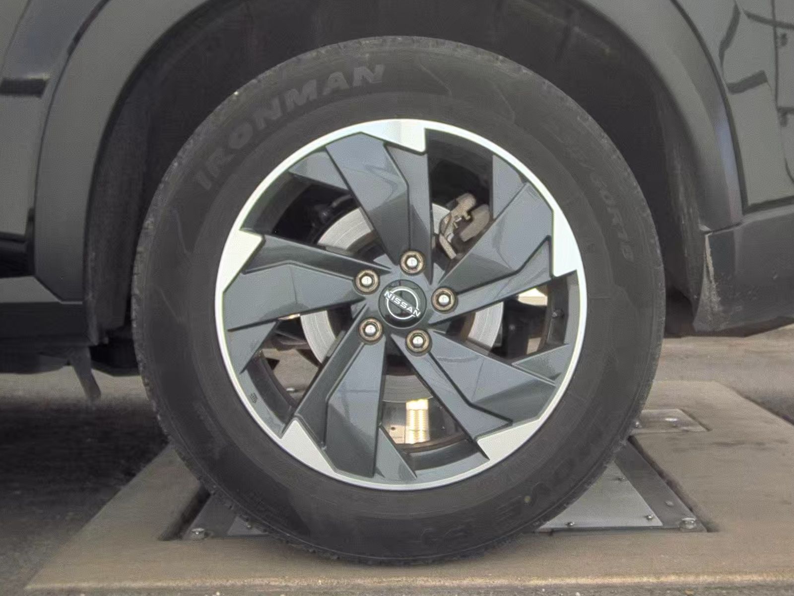 2024 Nissan Rogue SV FWD