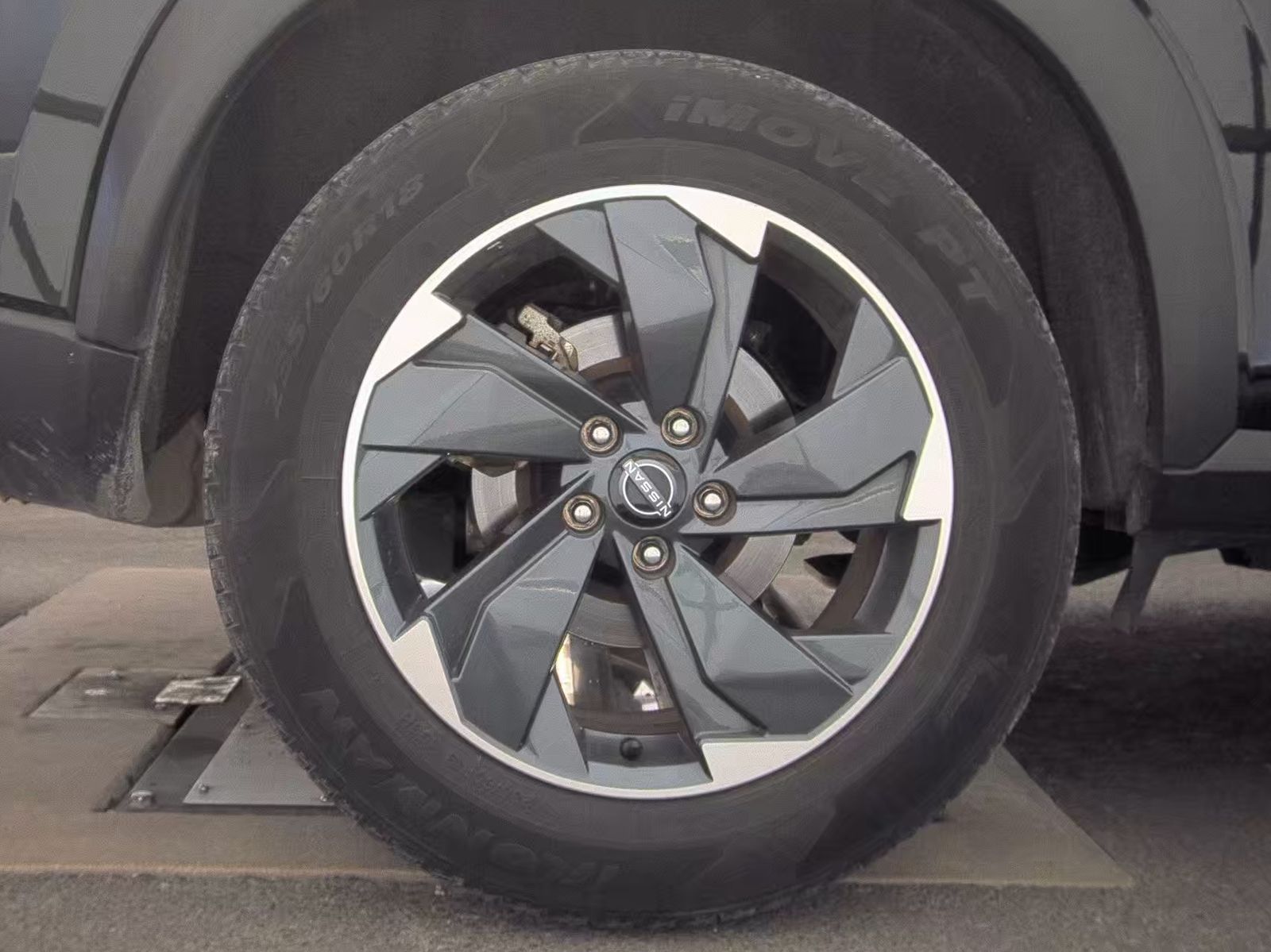 2024 Nissan Rogue SV FWD