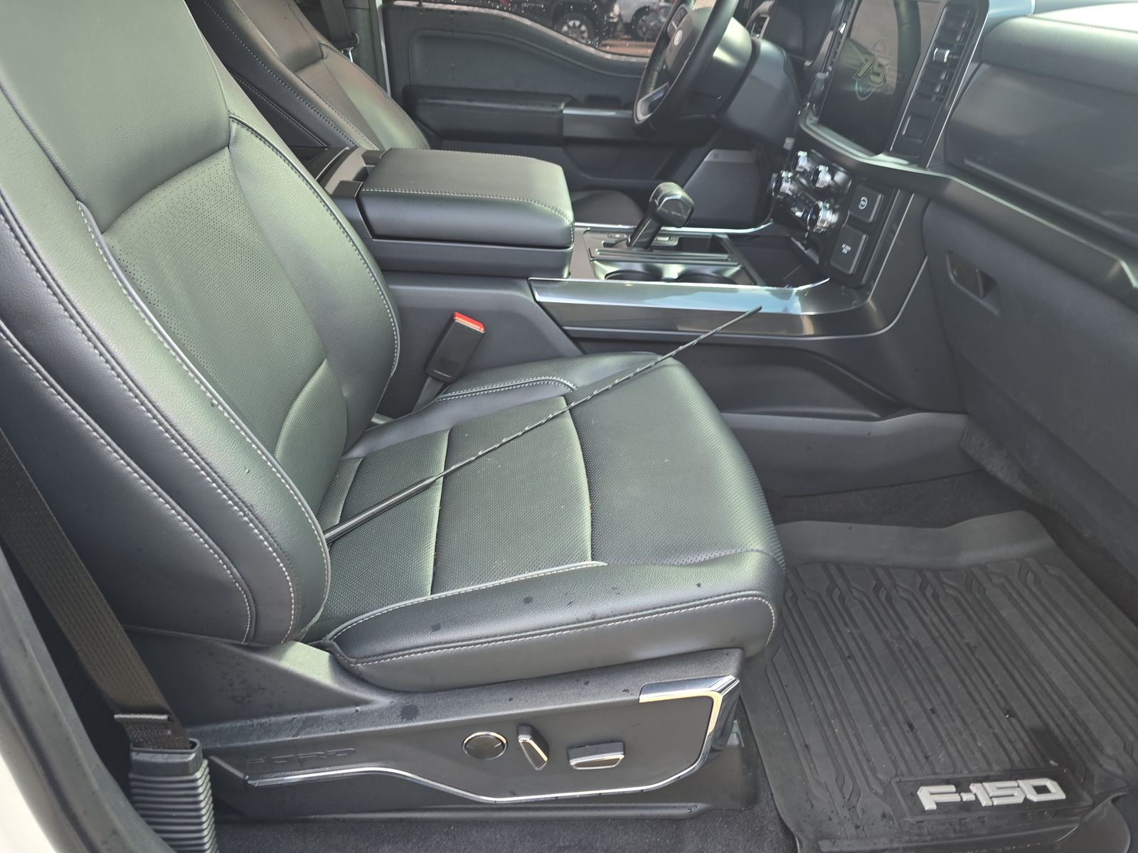 2023 Ford F-150 Hybrid Lariat AWD