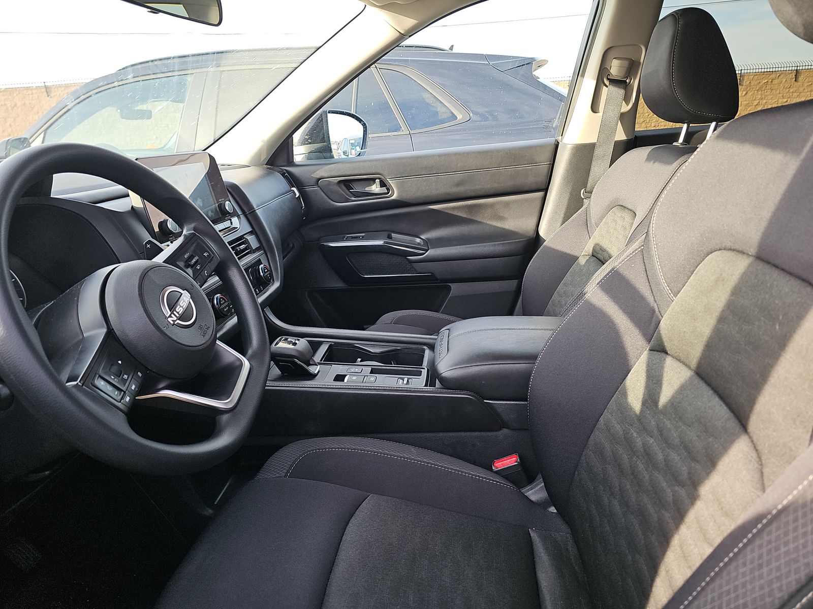 2024 Nissan Pathfinder S FWD