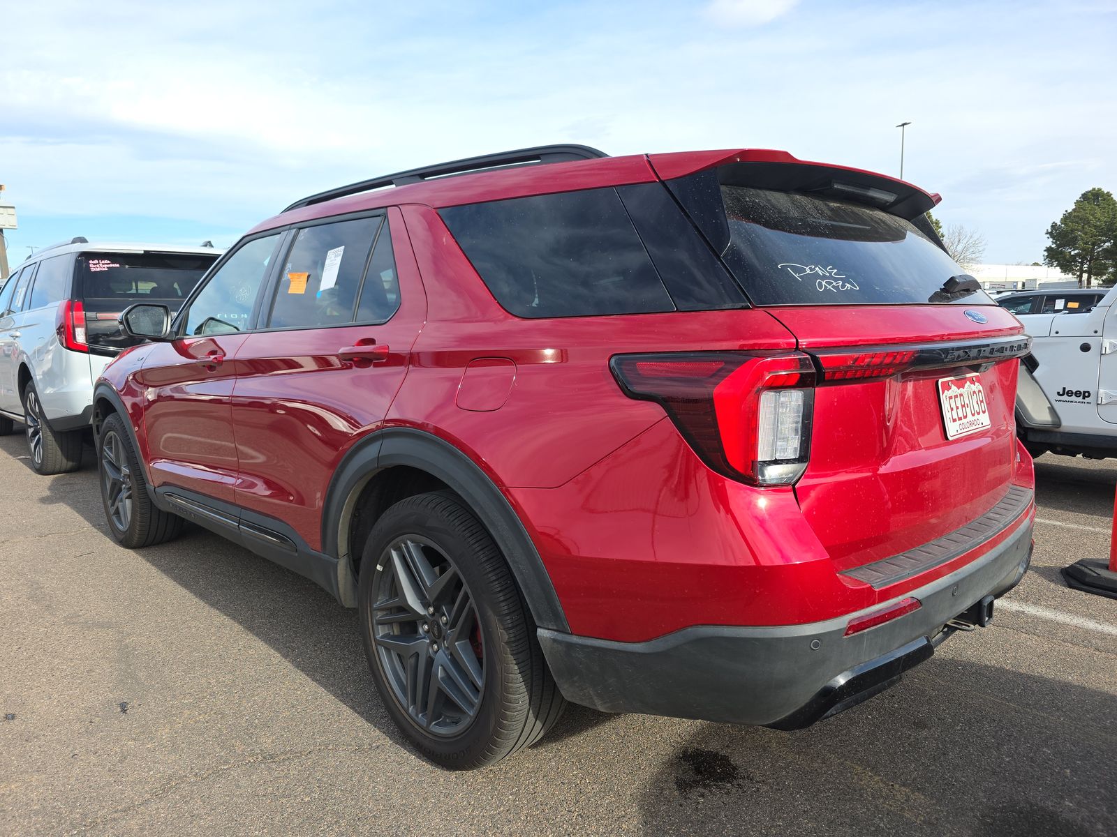2025 Ford Explorer ST-Line AWD