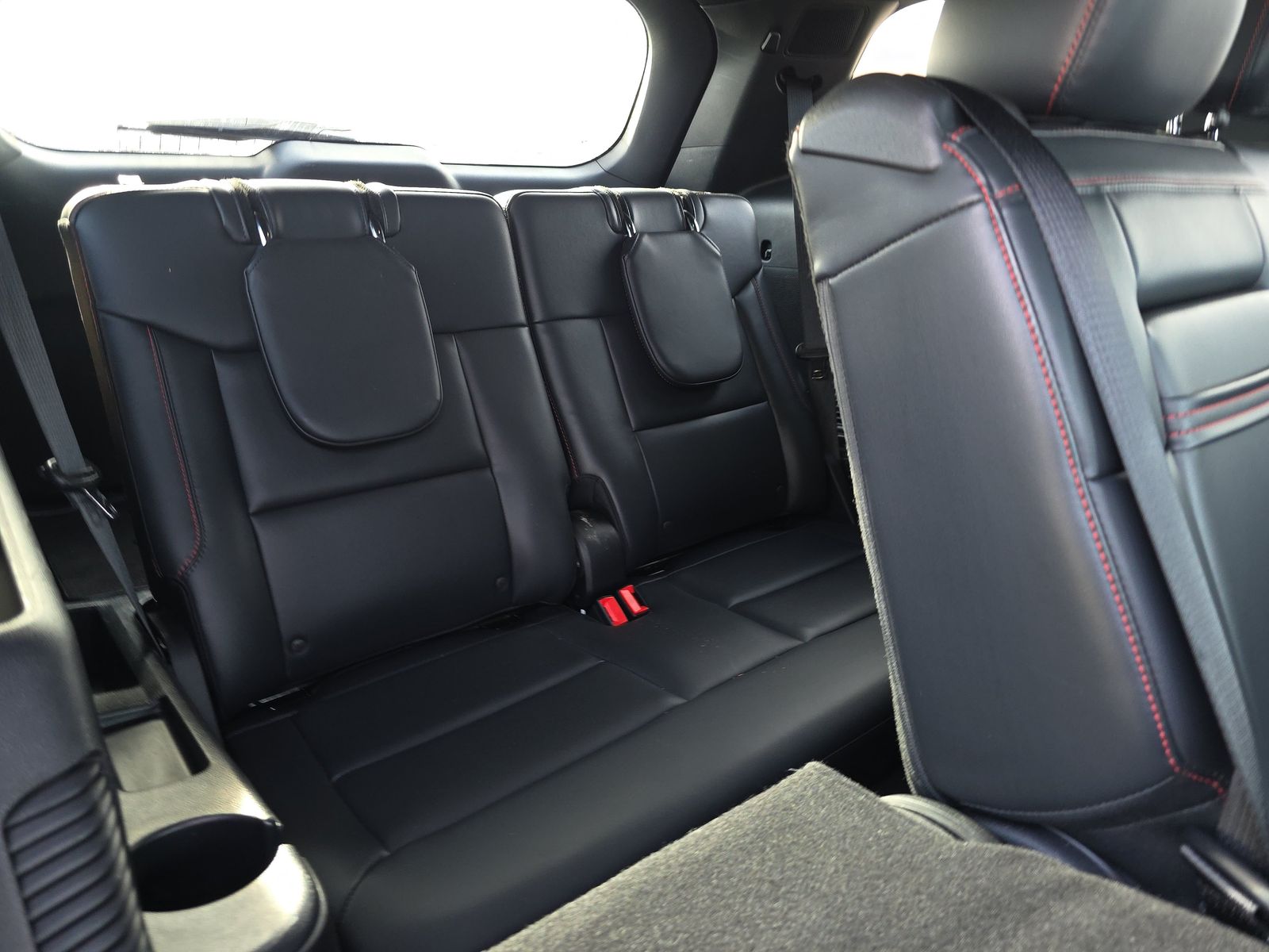 2025 Ford Explorer ST-Line AWD