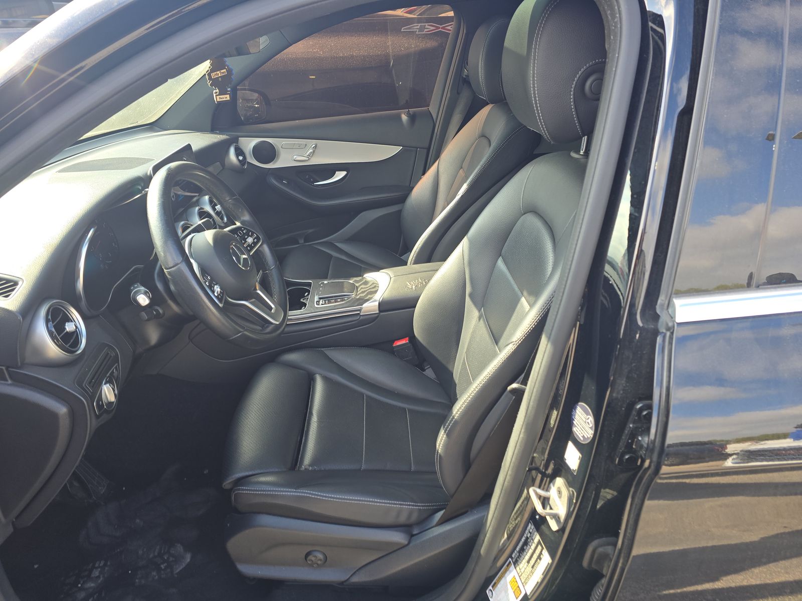 2022 Mercedes-Benz GLC GLC 300 RWD