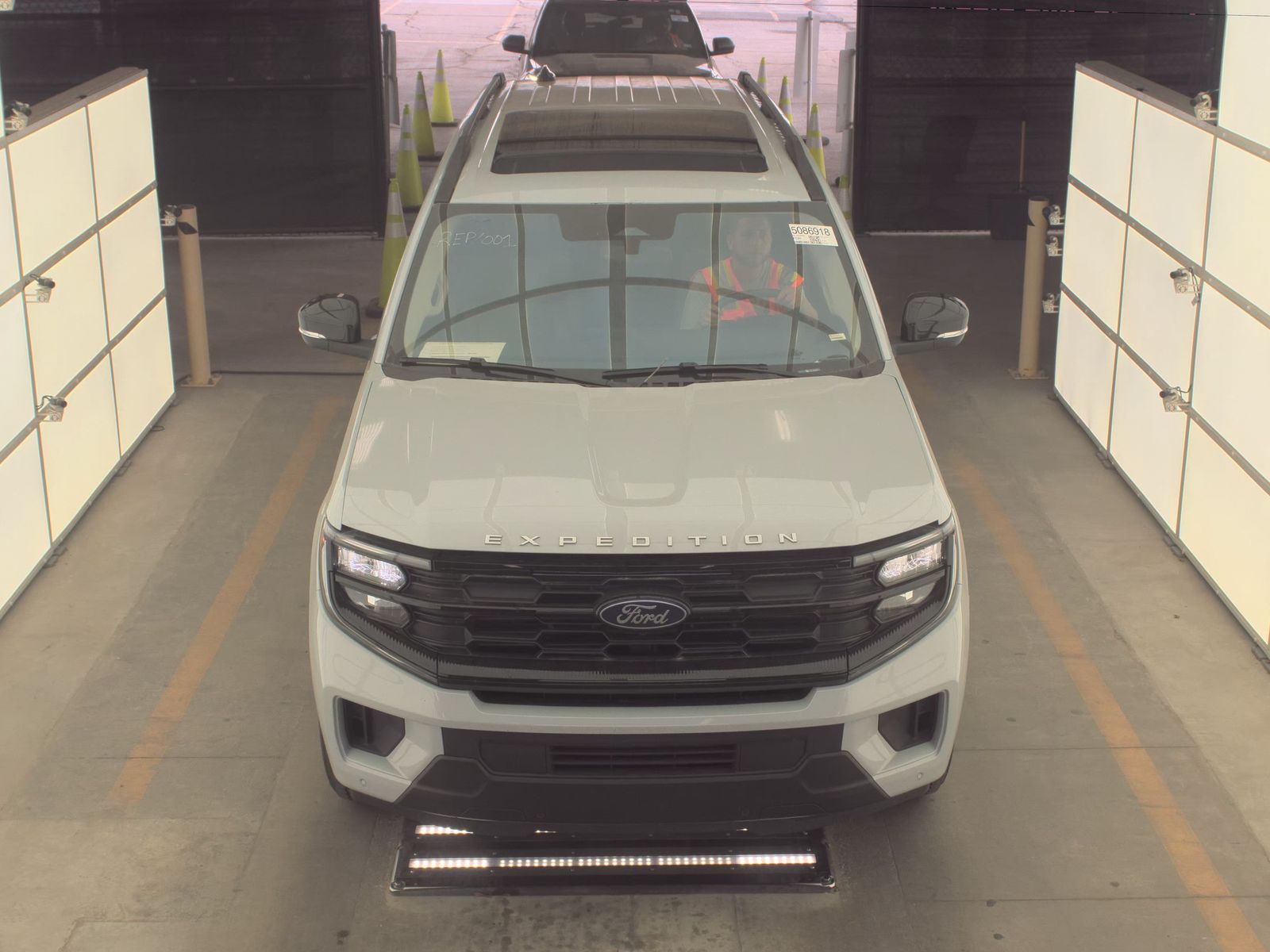 FORD EXPEDITION MAX - 3