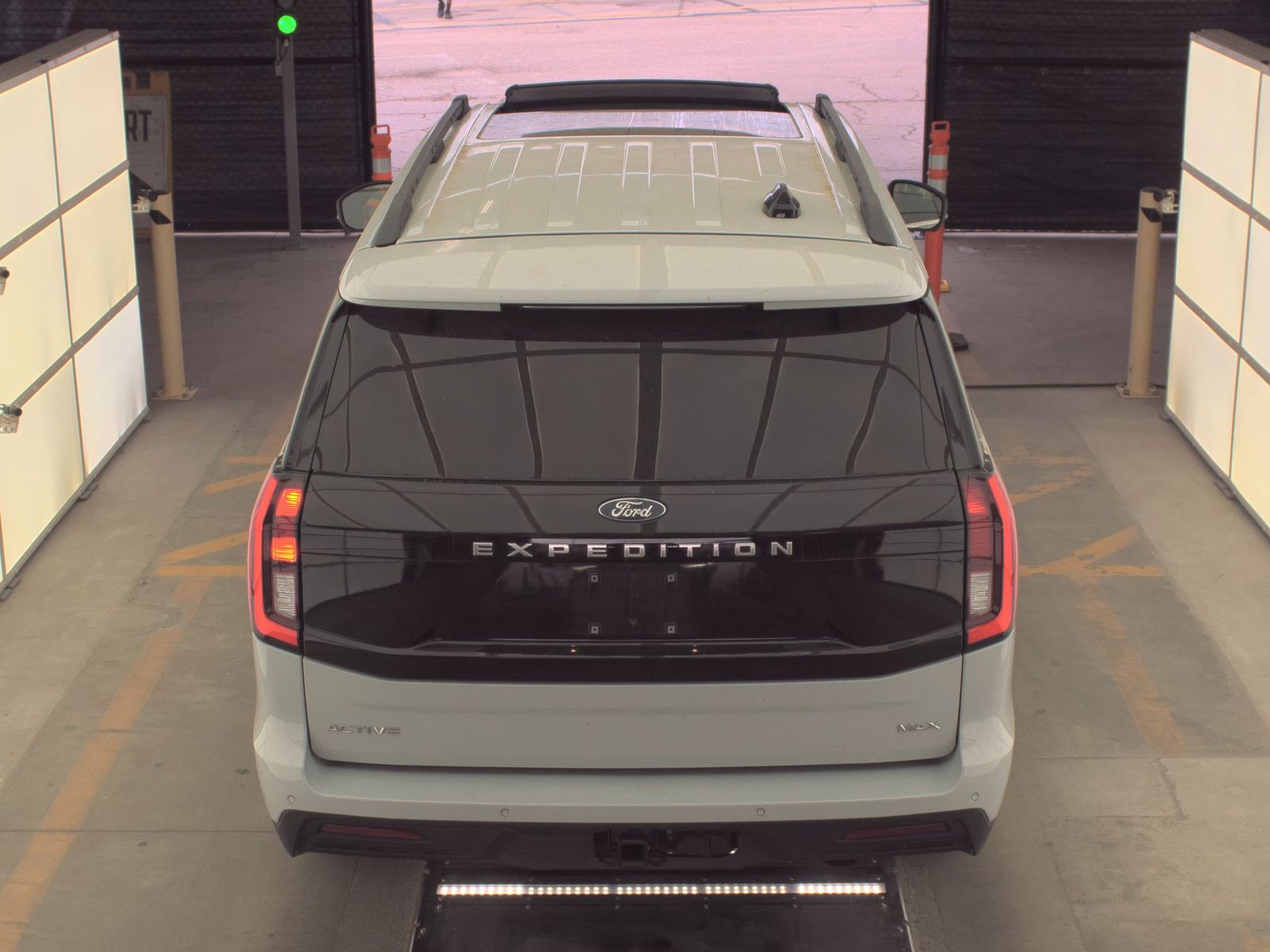 FORD EXPEDITION MAX - 7