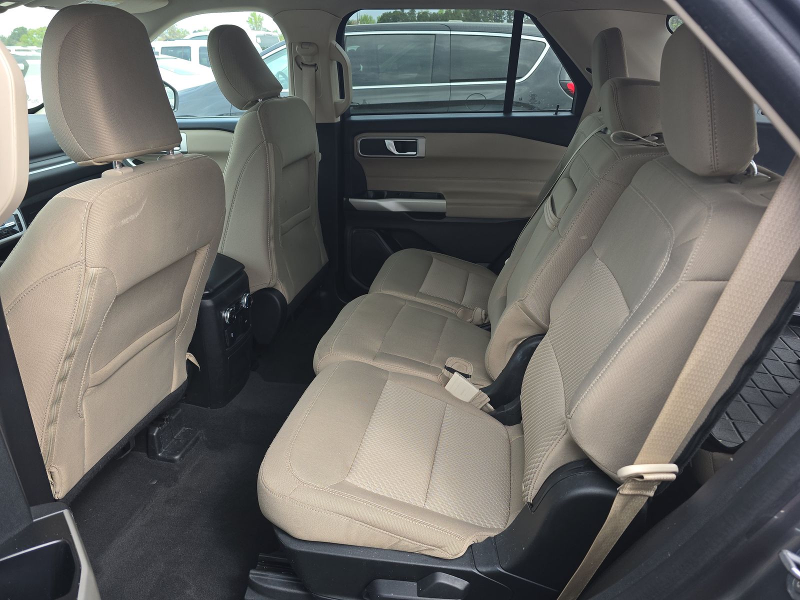 2022 Ford Explorer XLT RWD