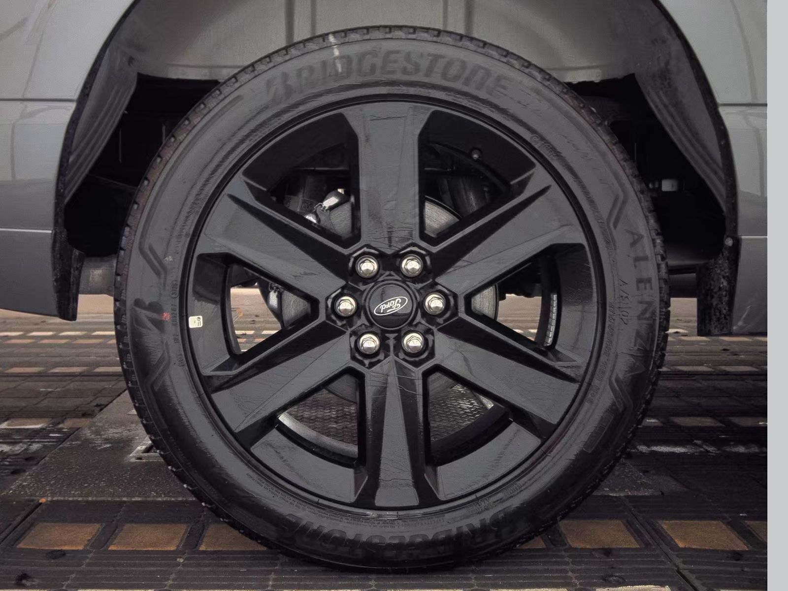 2025 Ford F-150 STX AWD