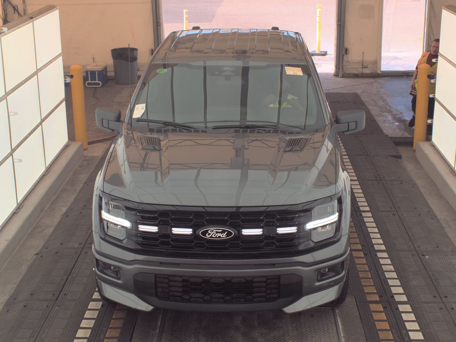 2025 Ford F-150 STX AWD