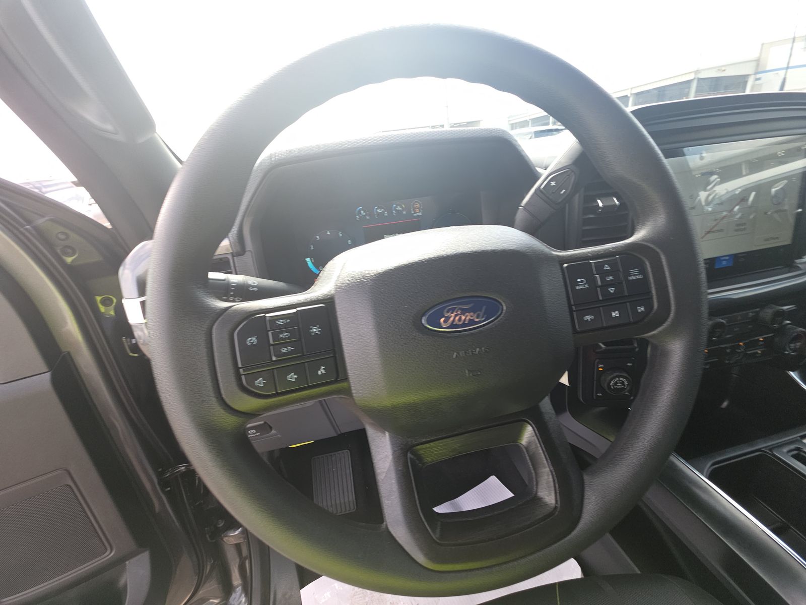 2025 Ford F-150 STX AWD