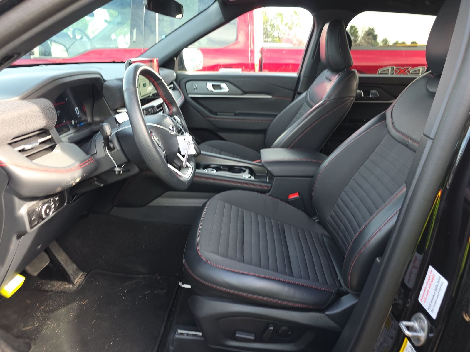 2025 Ford Explorer ST-Line AWD