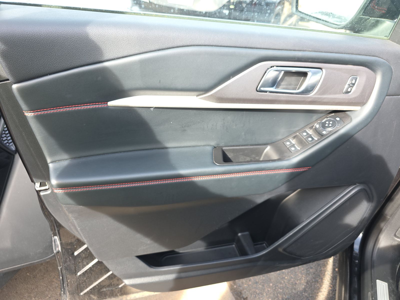 2025 Ford Explorer ST-Line AWD