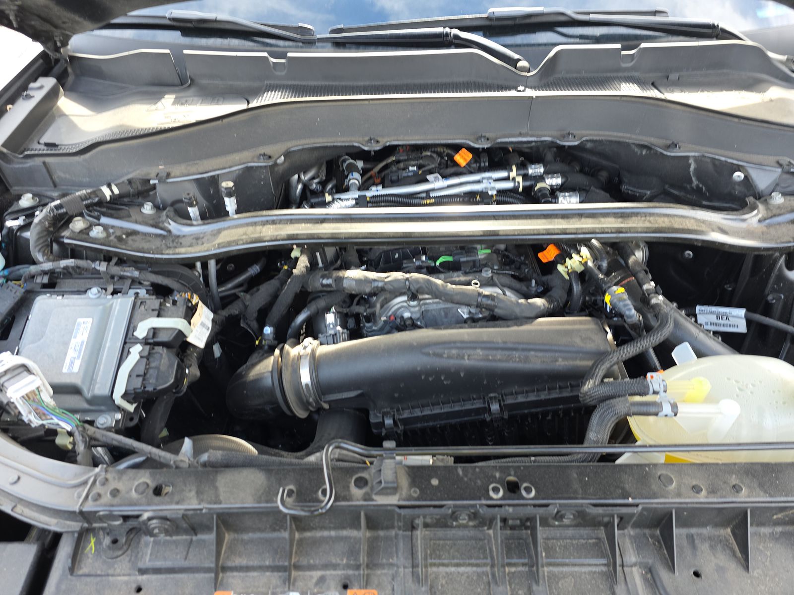 2025 Ford Explorer ST-Line AWD