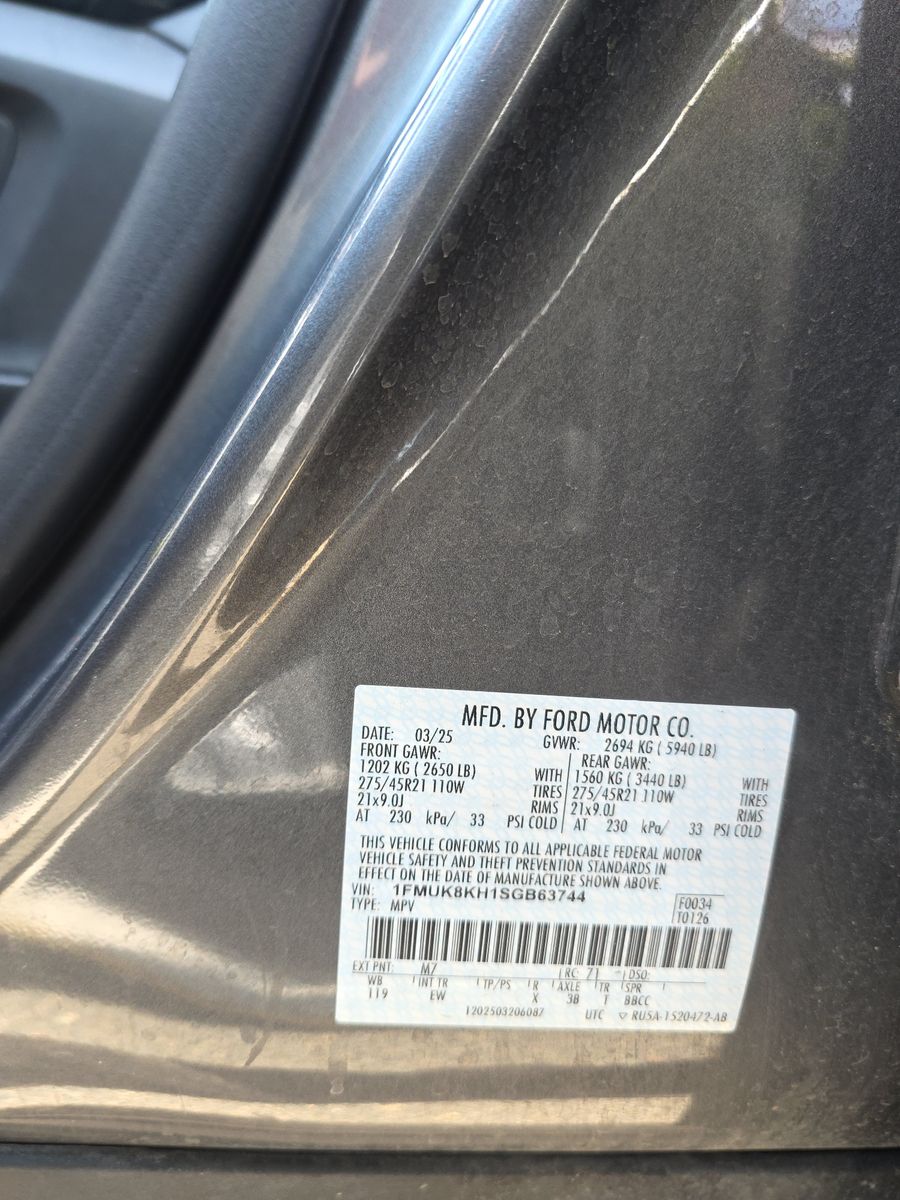 2025 Ford Explorer ST-Line AWD