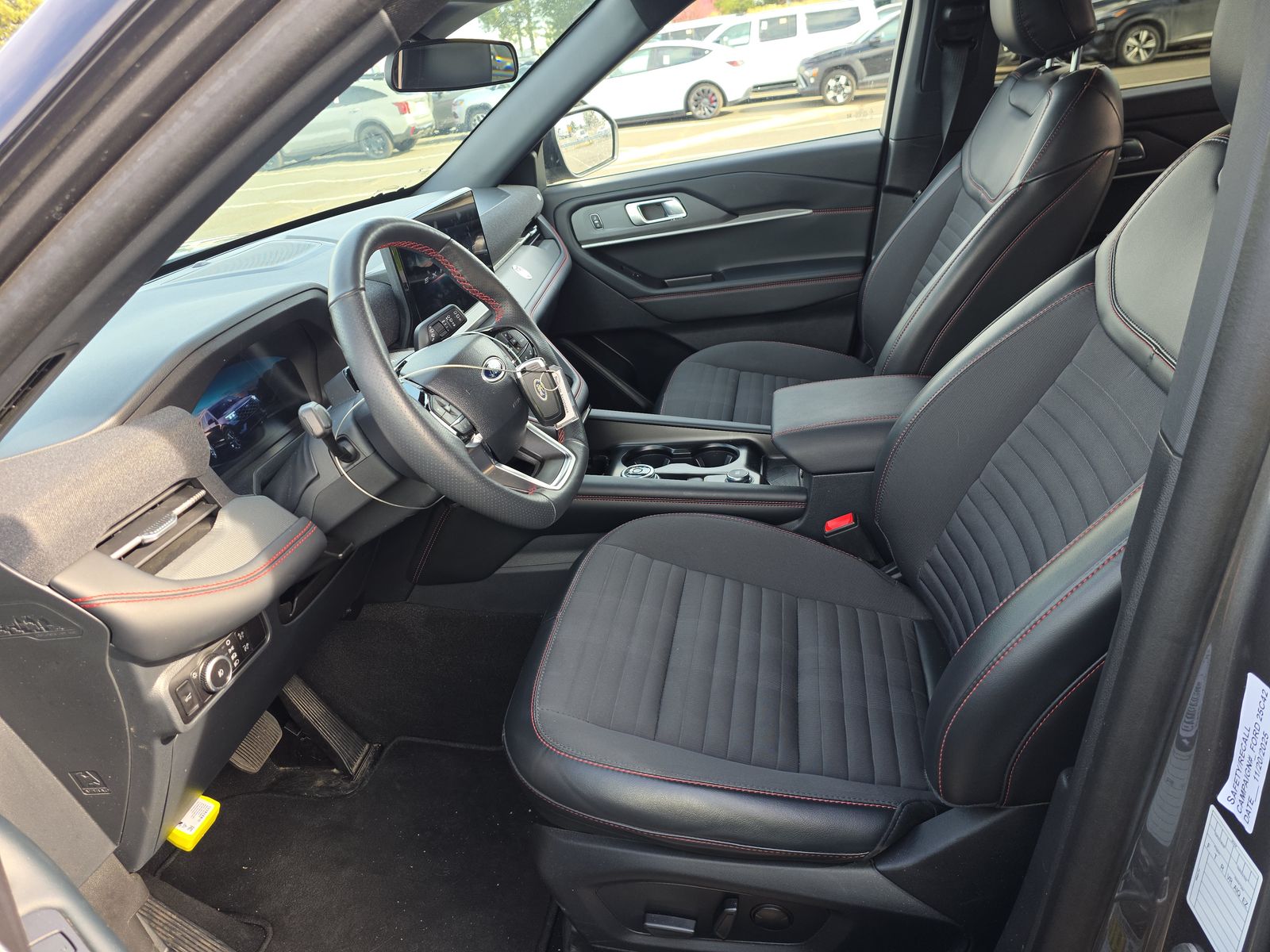 2025 Ford Explorer ST-Line AWD