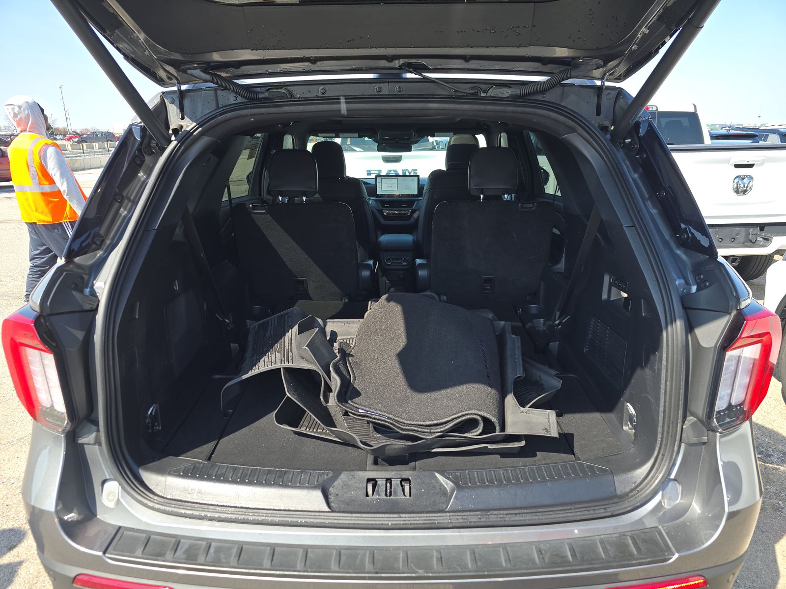 2025 Ford Explorer ST AWD