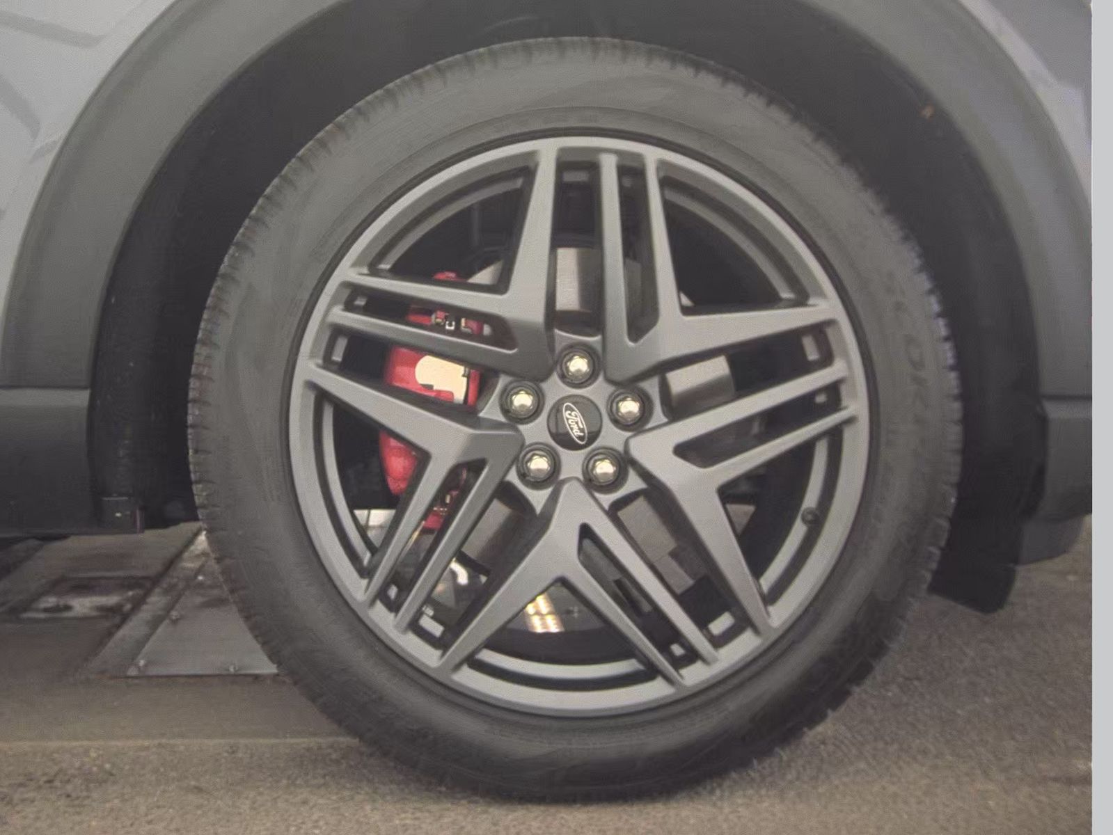 2025 Ford Explorer ST AWD