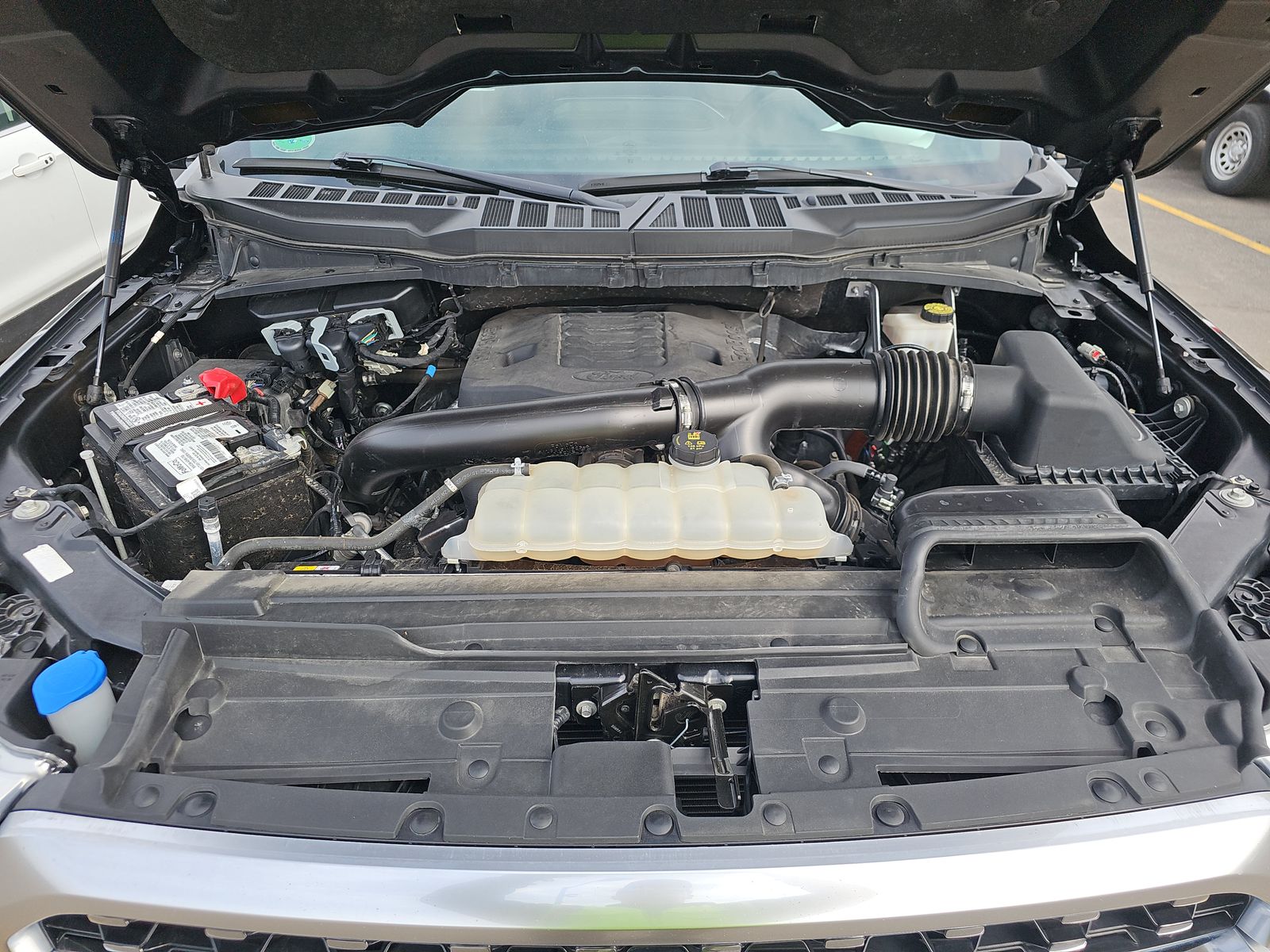 2023 Ford F-150 Platinum AWD