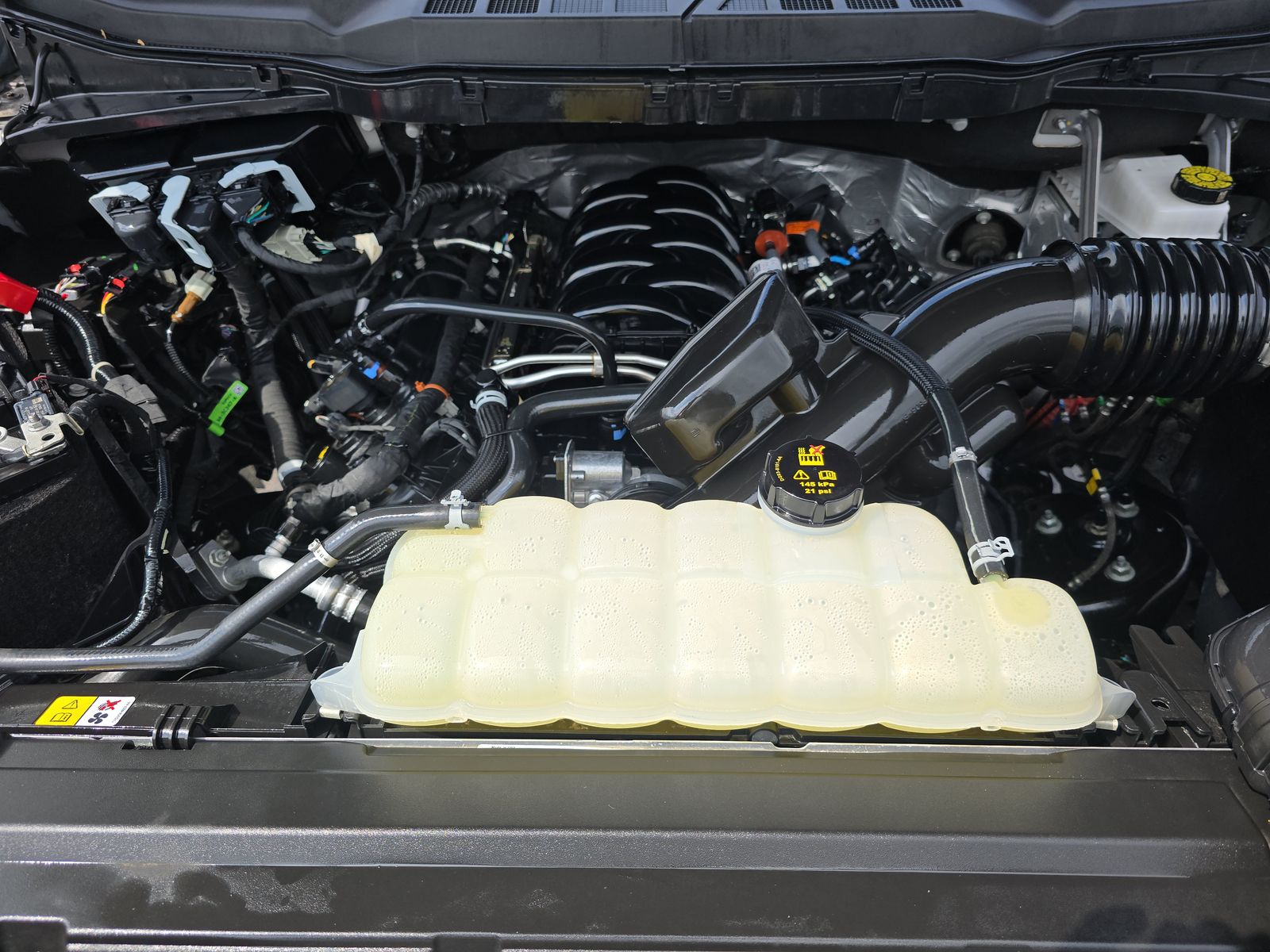 2025 Ford F-150 XLT AWD