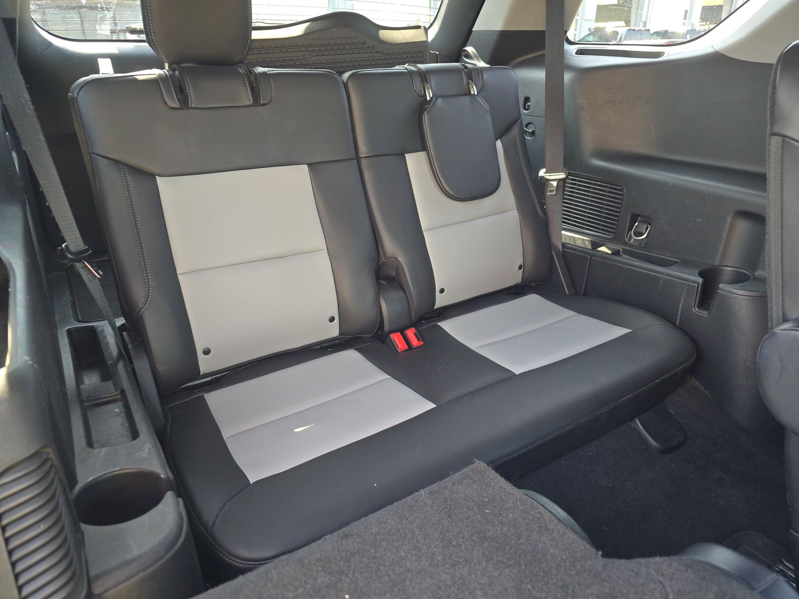 2023 Ford Explorer XLT AWD