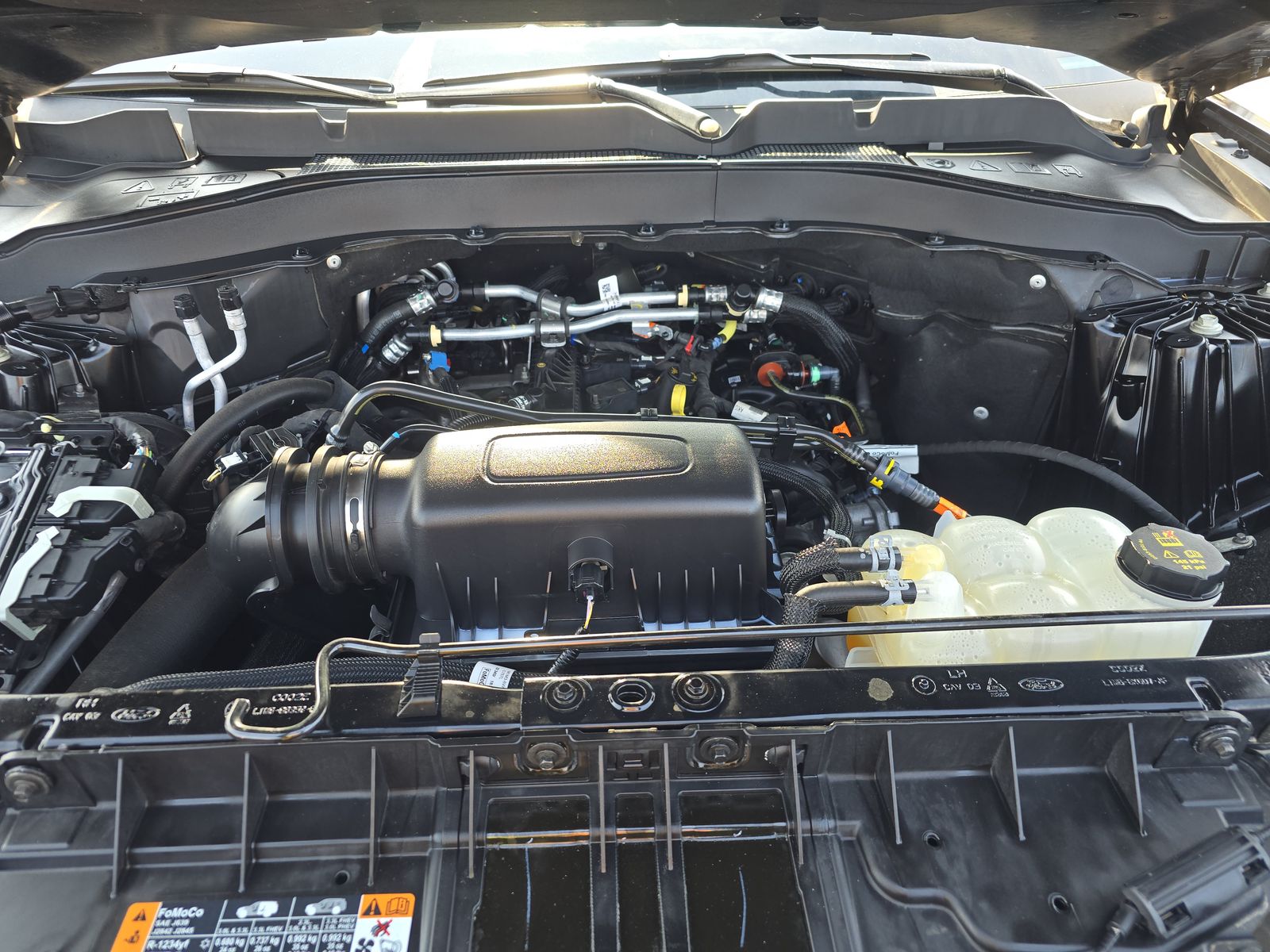 2023 Ford Explorer XLT AWD