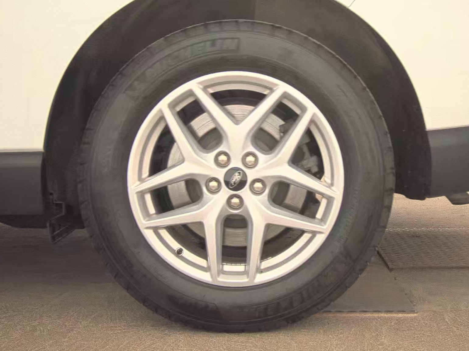 2023 Ford Edge SEL AWD