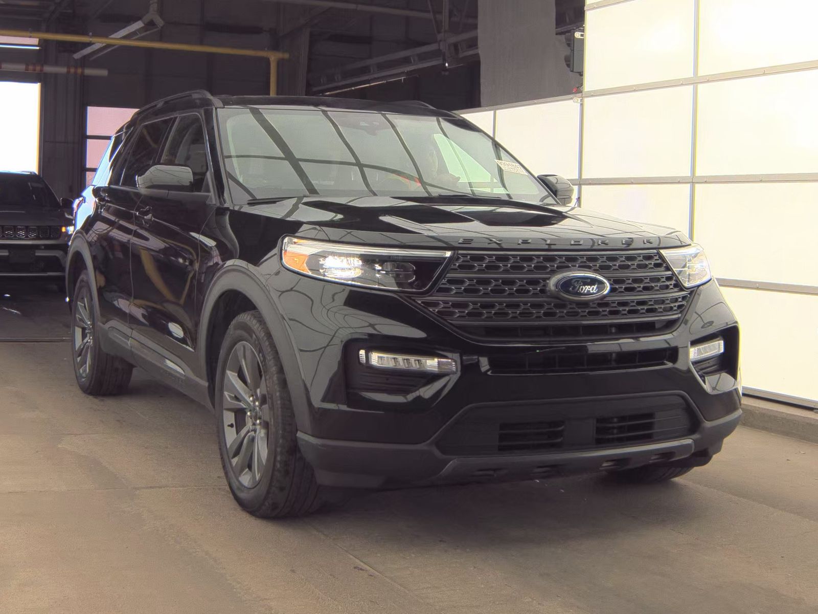 2023 Ford Explorer XLT AWD