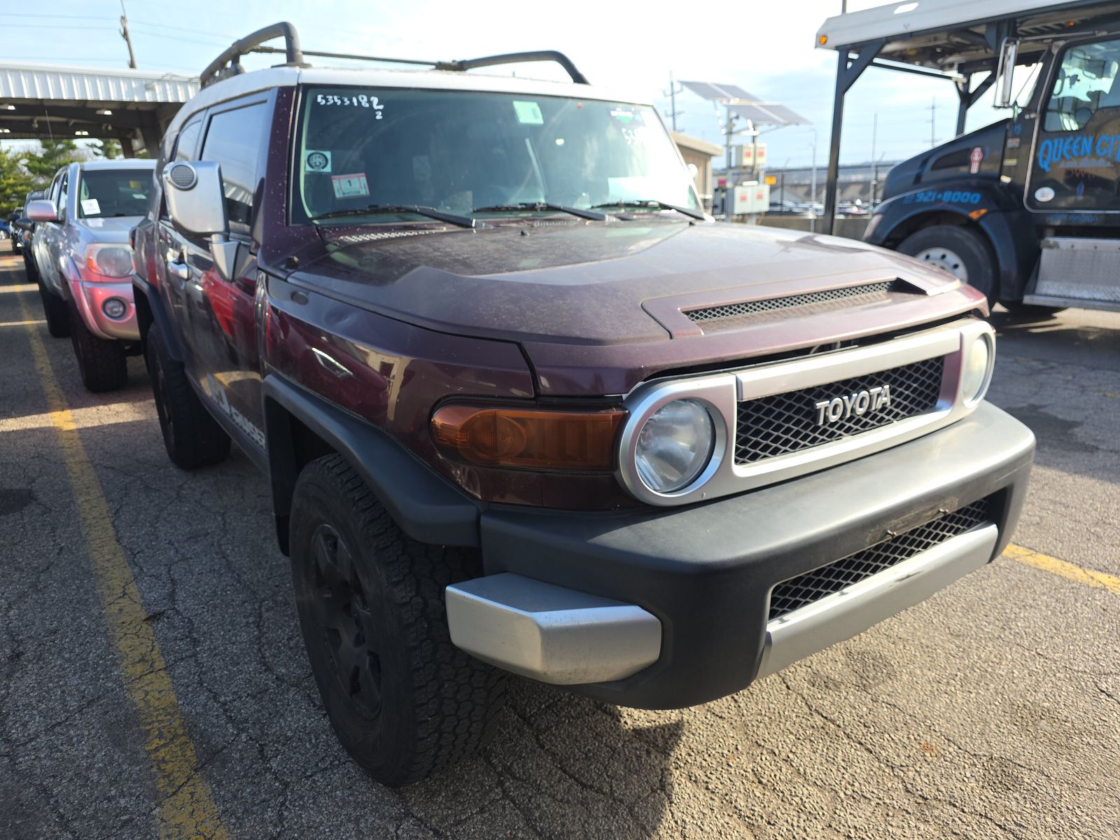 Toyota FJ Cruiser w/Rear Doors снимка Toyota FJ Cruiser w/Rear Doors