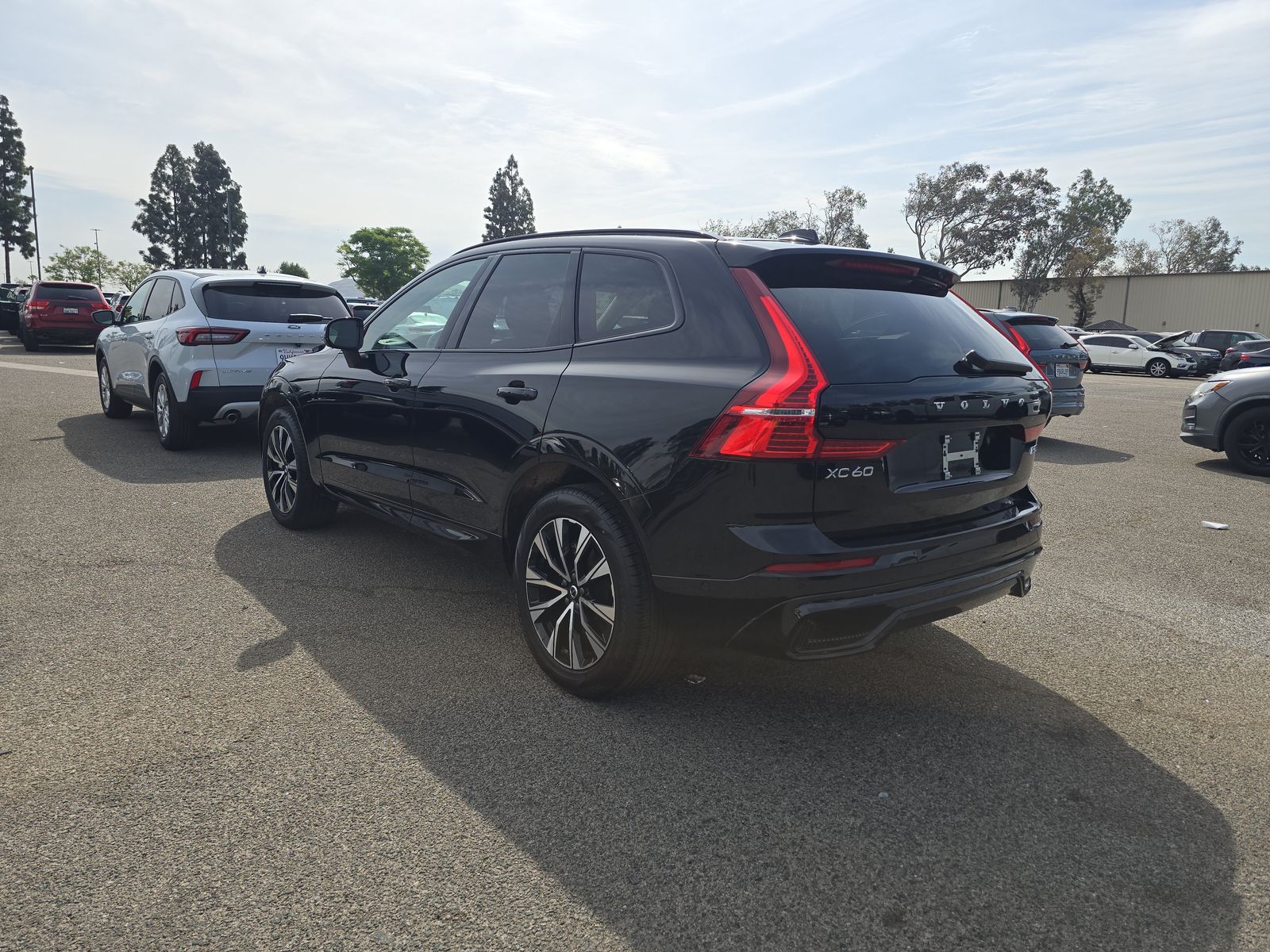 2025 Volvo XC60 B5 Plus AWD
