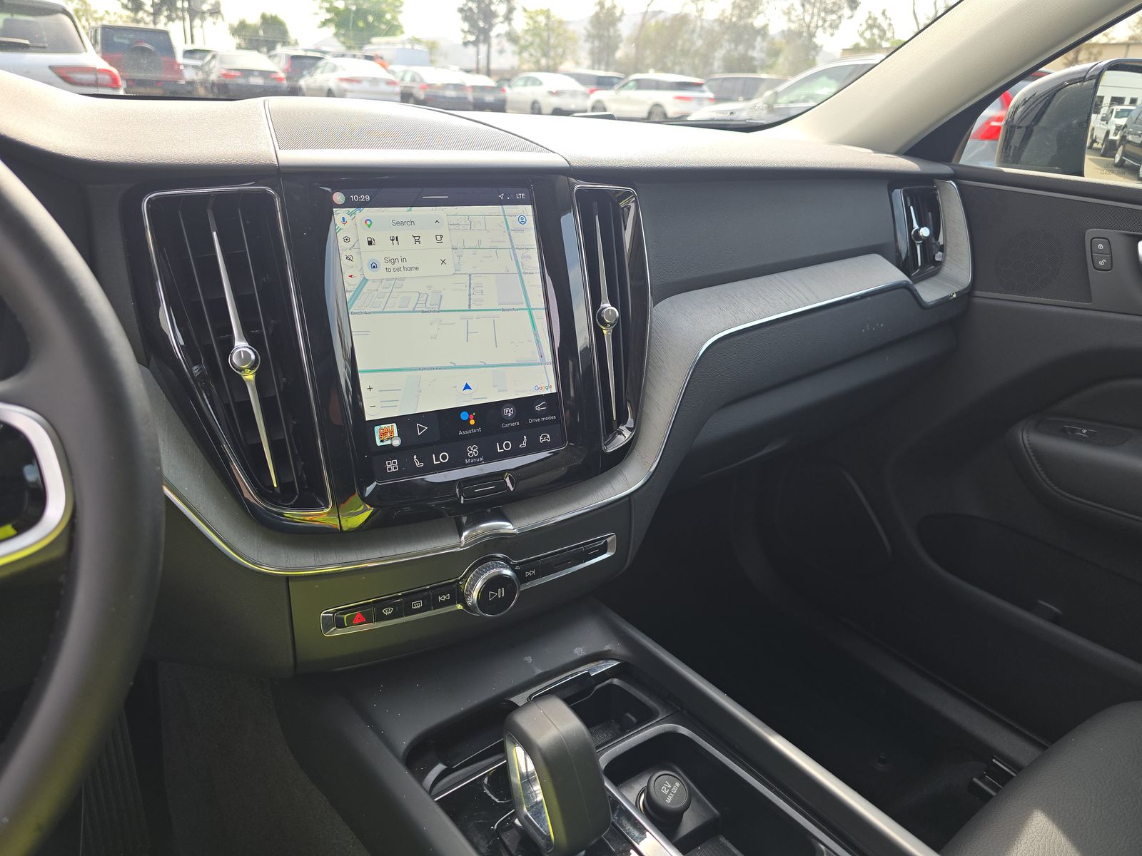 2025 Volvo XC60 B5 Plus AWD