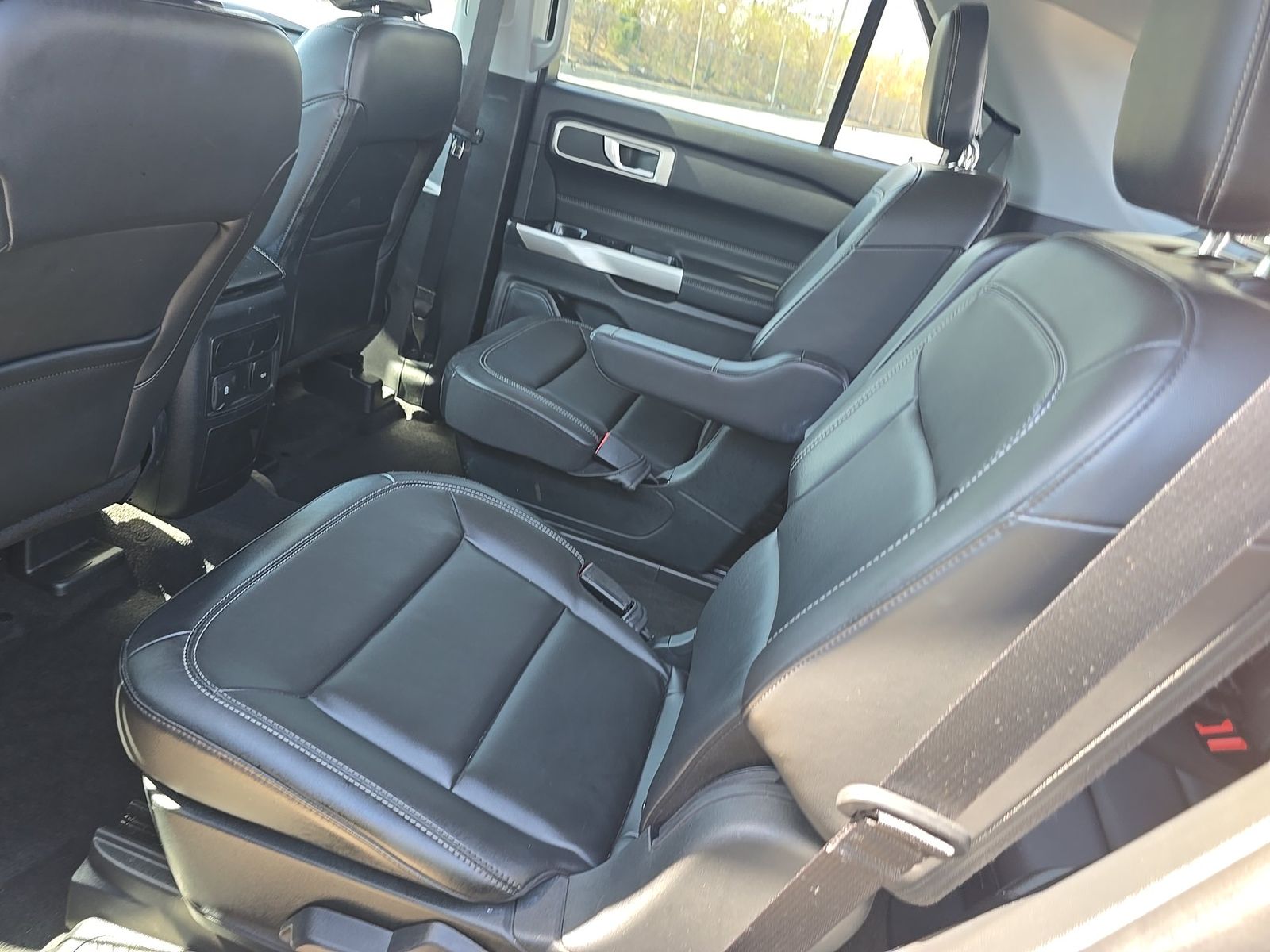 2023 Ford Explorer XLT AWD