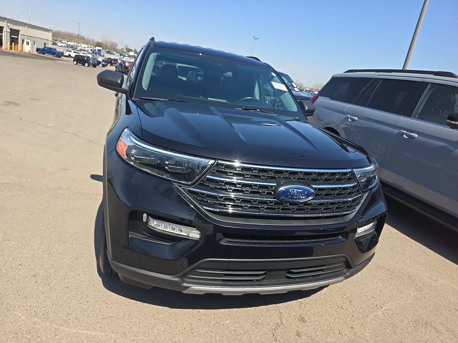 2023 Ford Explorer XLT AWD