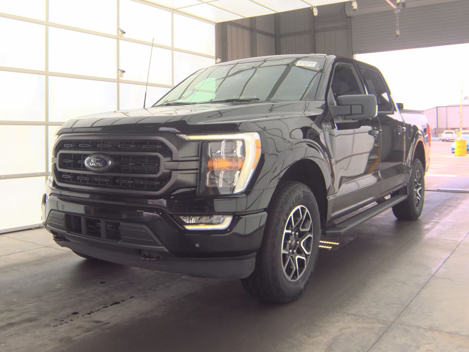 2023 Ford F-150 XLT AWD