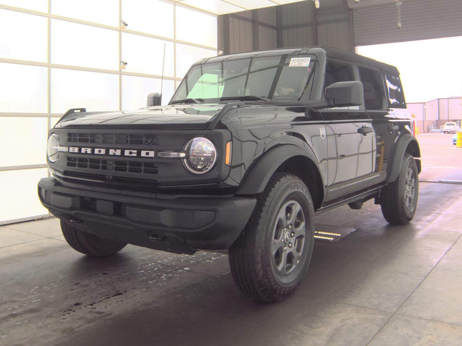 FORD BRONCO - 1