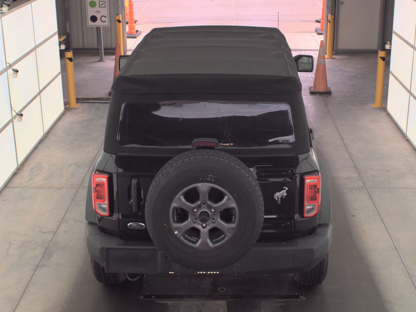 FORD BRONCO - 7
