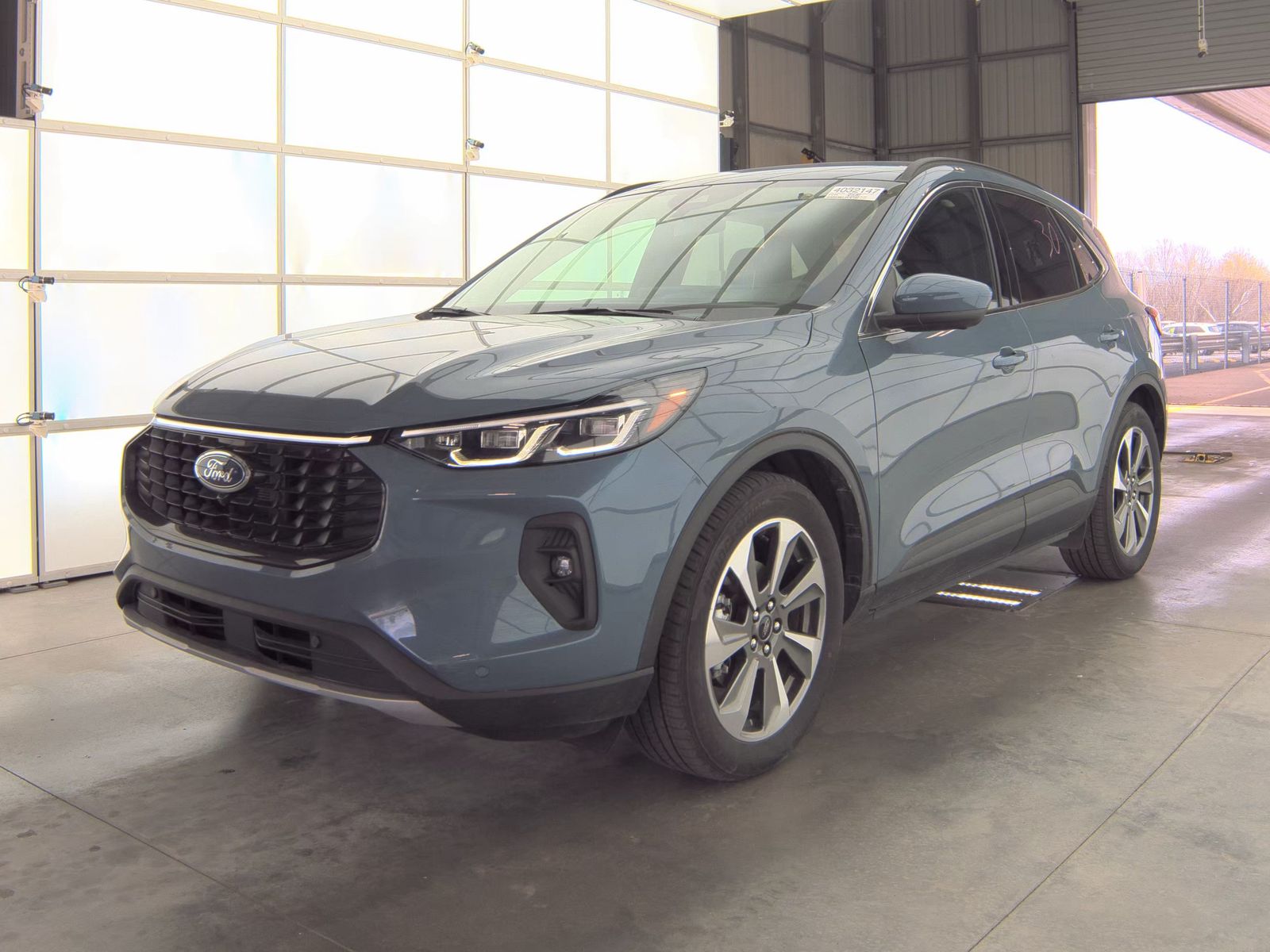 2025 Ford Escape Hybrid Platinum FWD