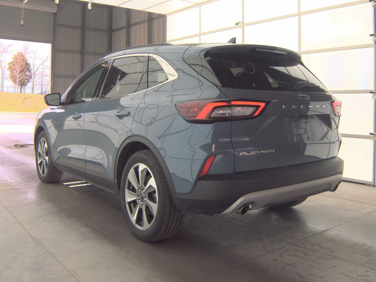 2025 Ford Escape Hybrid Platinum FWD