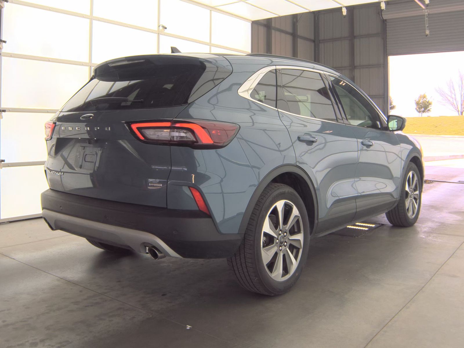 2025 Ford Escape Hybrid Platinum FWD