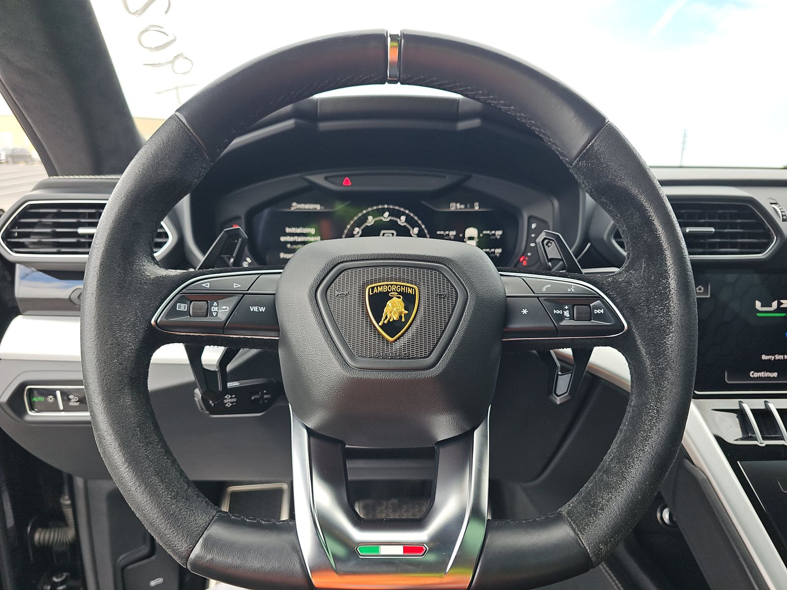 2022 Lamborghini Urus Pearl Capsule AWD