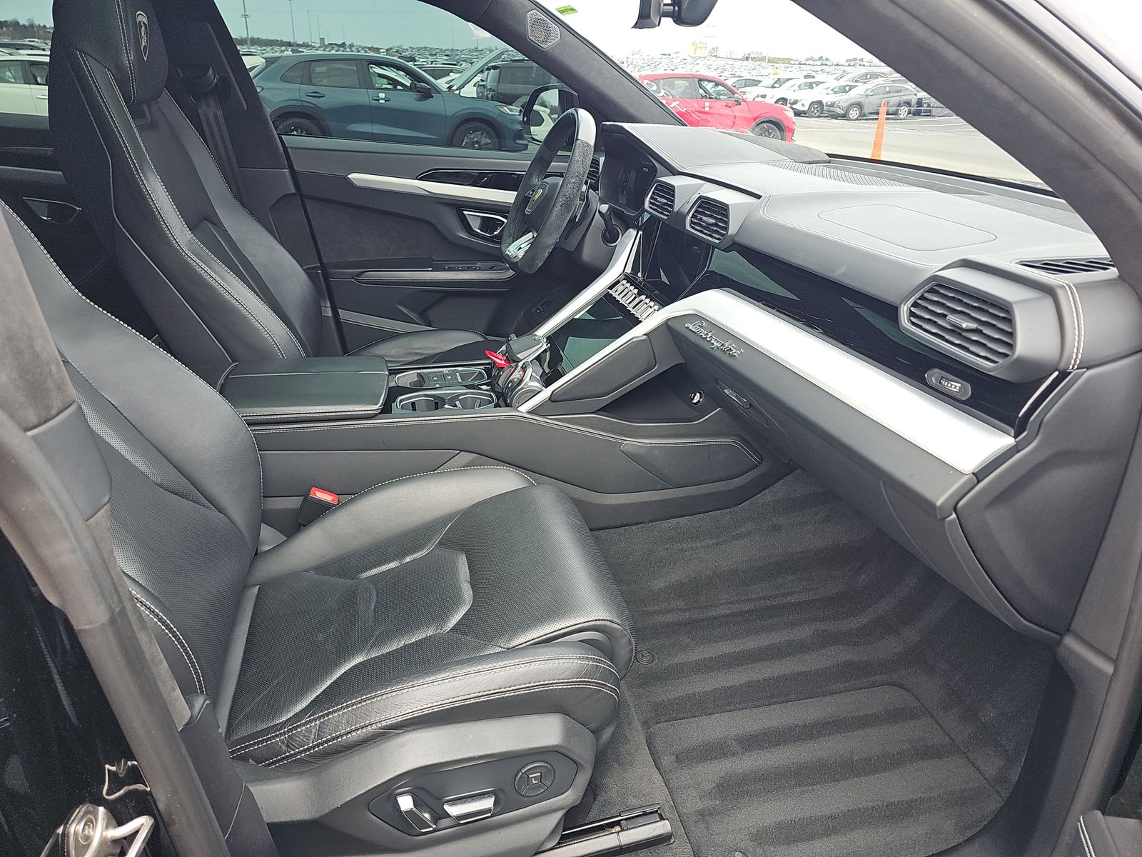 2022 Lamborghini Urus Pearl Capsule AWD