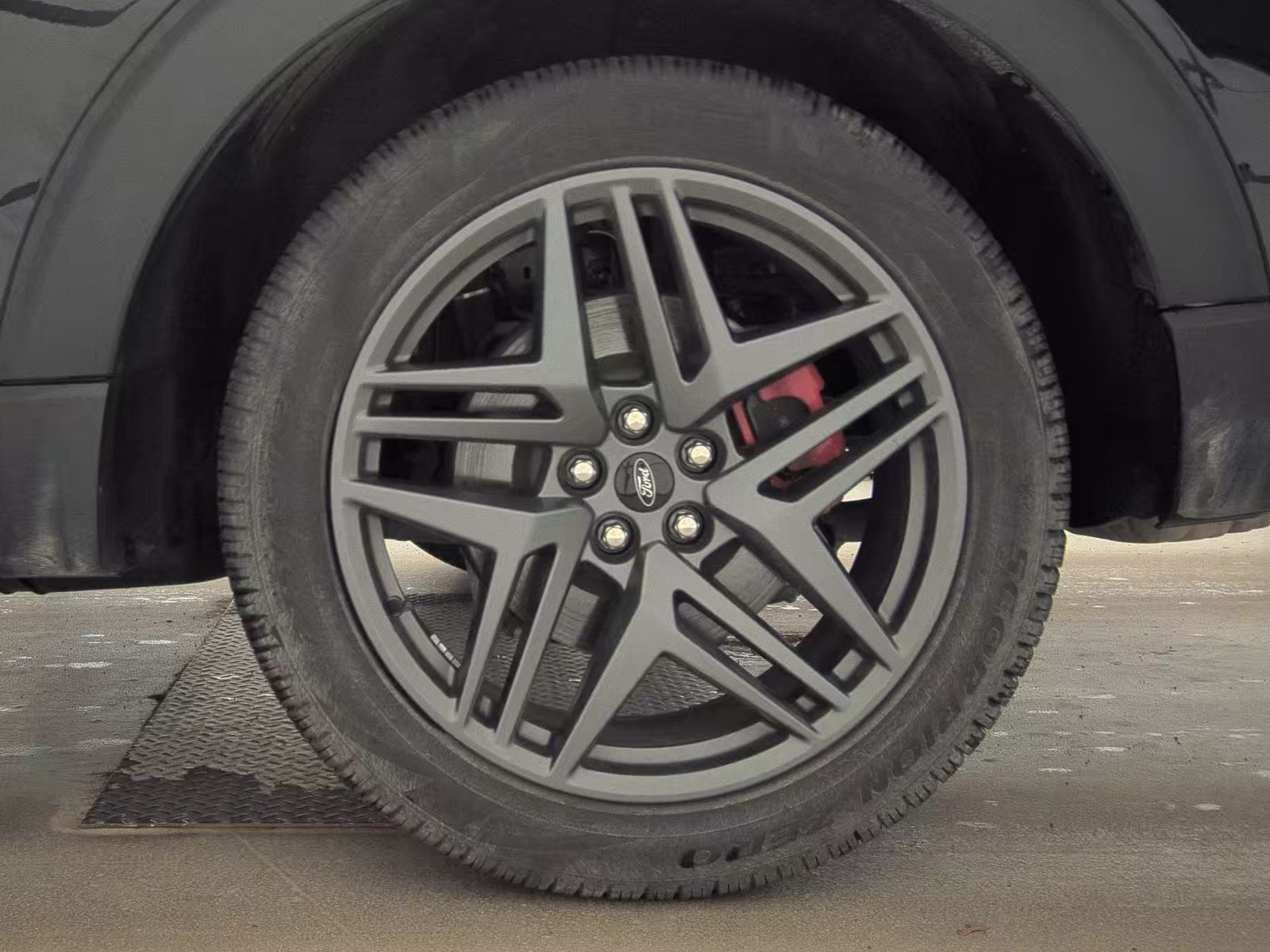 2025 Ford Explorer ST AWD